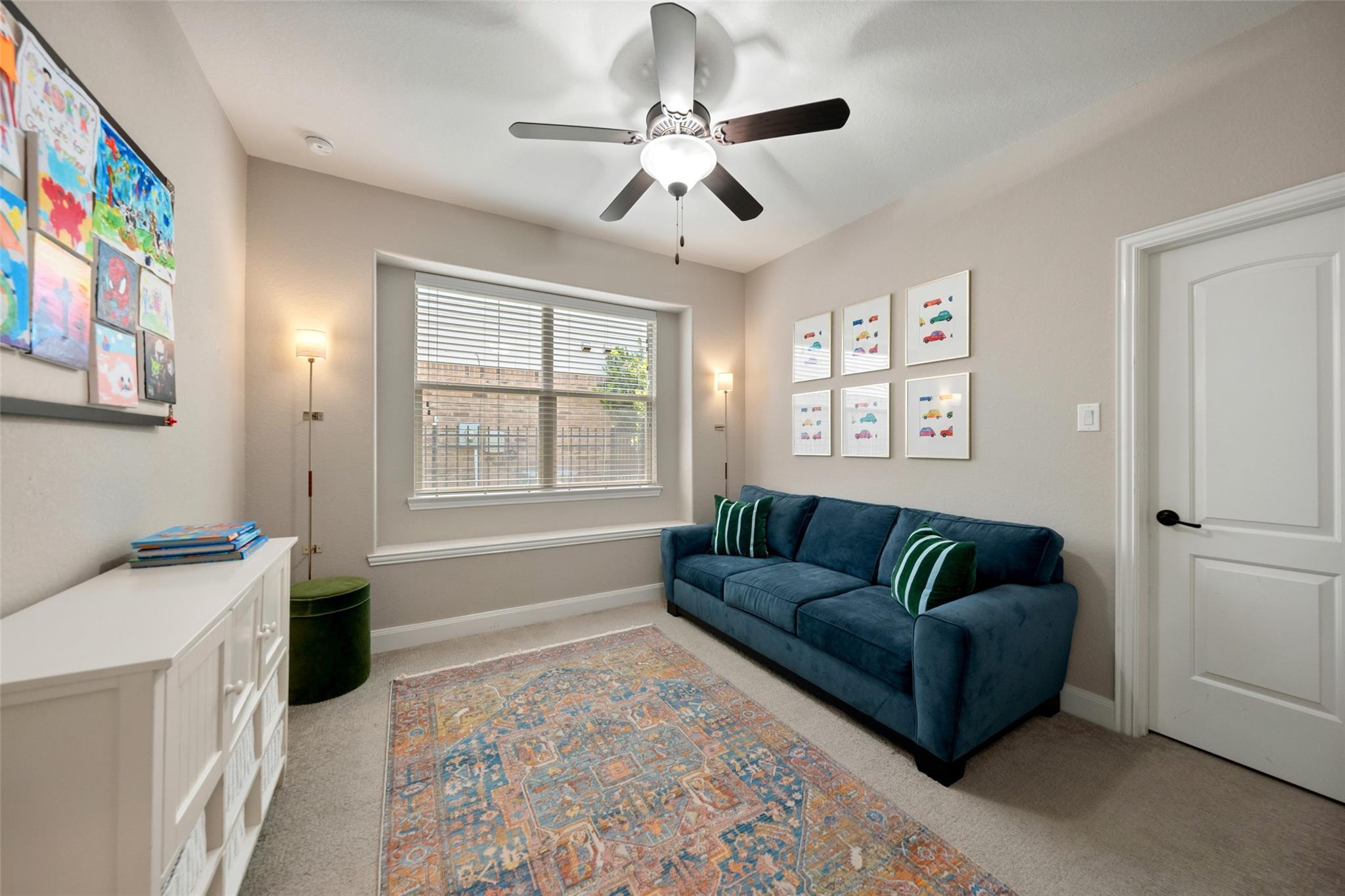 127 E Canyon Wren Circle