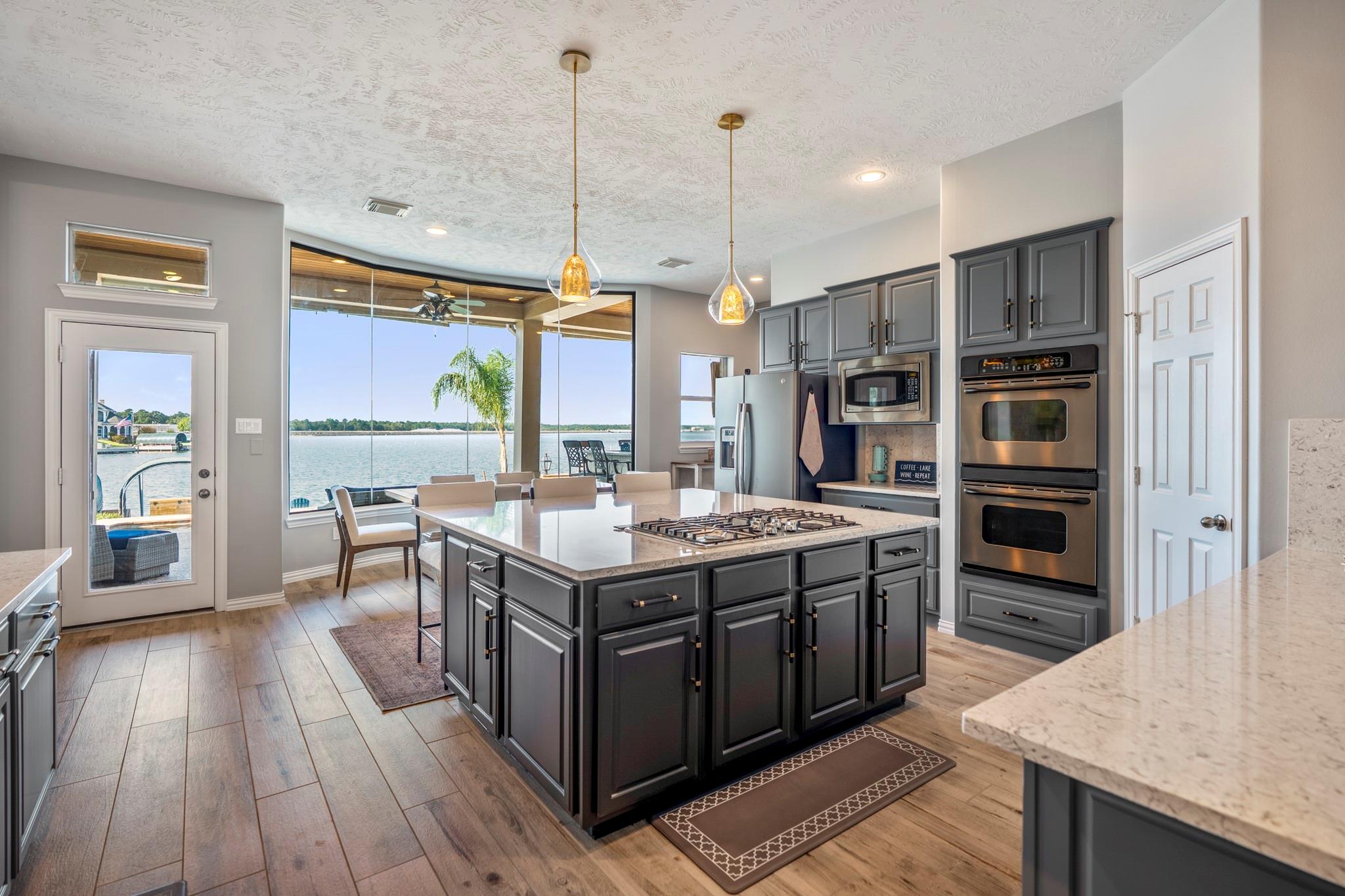 12353 Oak Cove Point