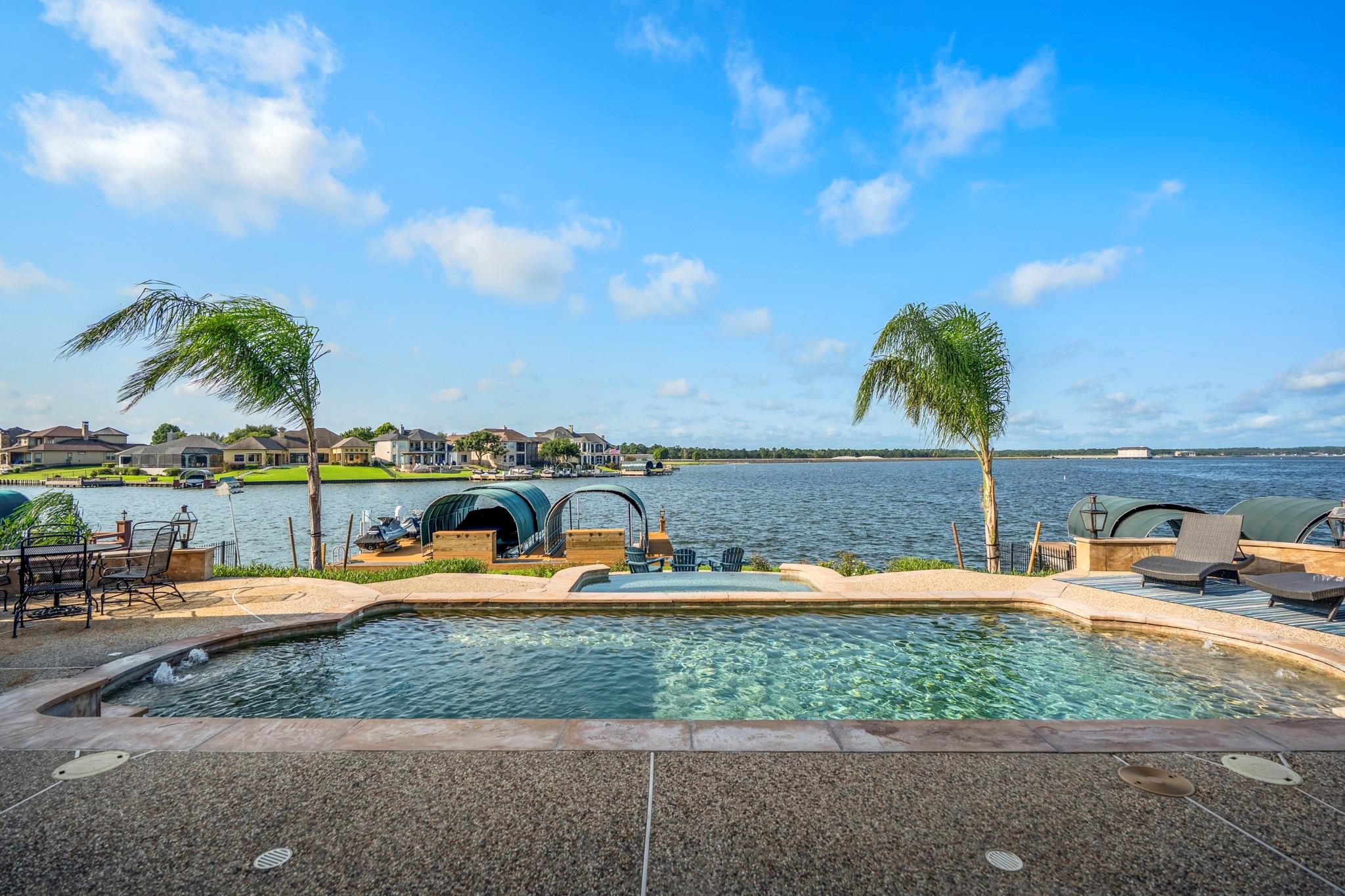 12353 Oak Cove Point