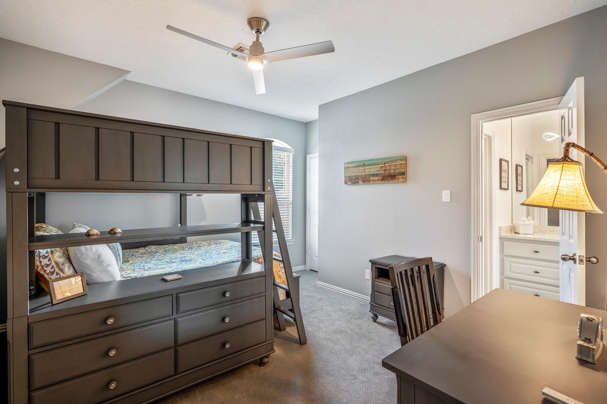 12353 Oak Cove Point