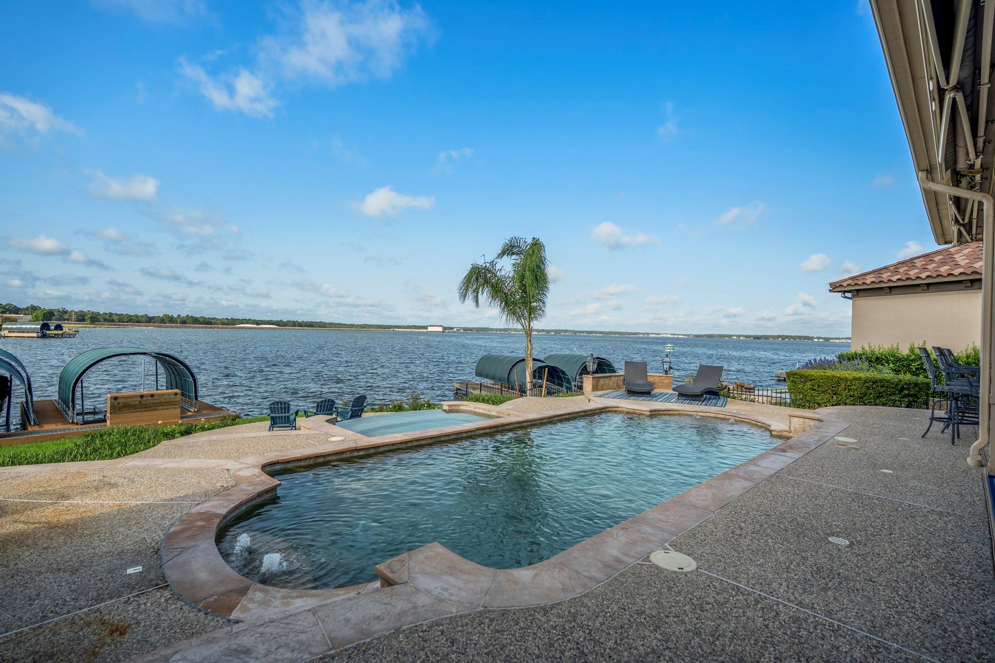 12353 Oak Cove Point