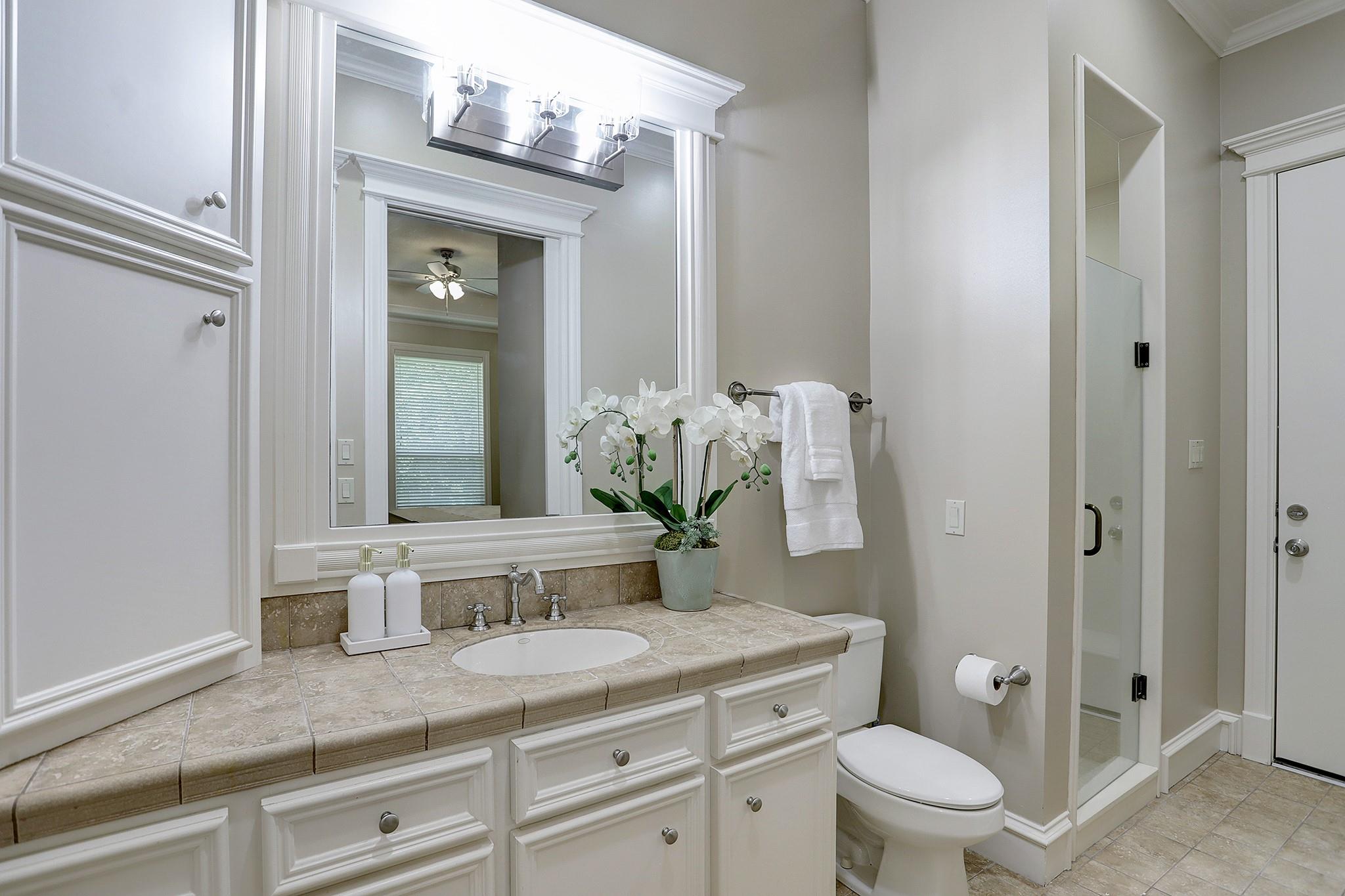 127 E Bracebridge Circle