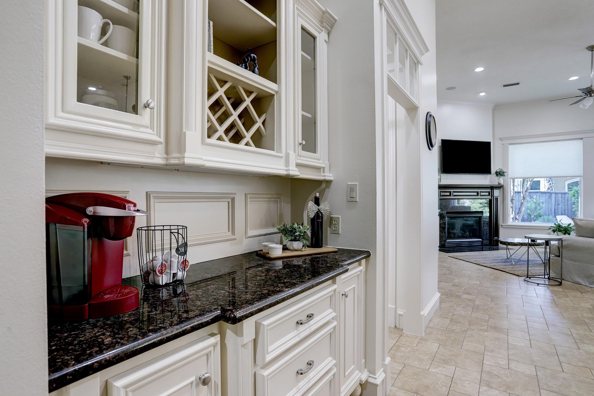 127 E Bracebridge Circle