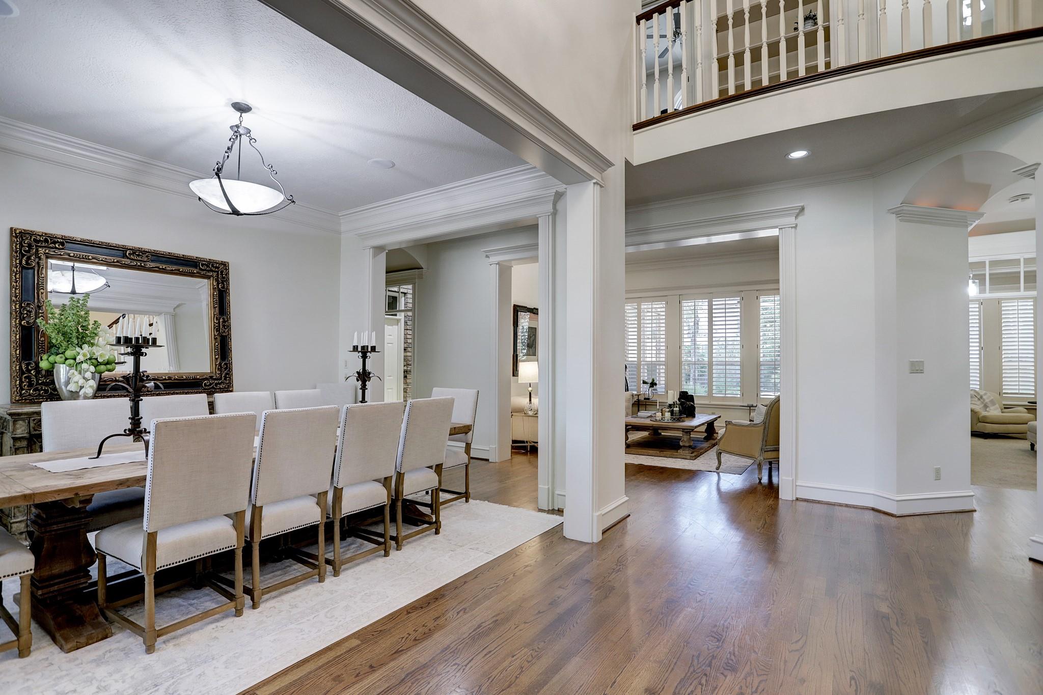 127 E Bracebridge Circle