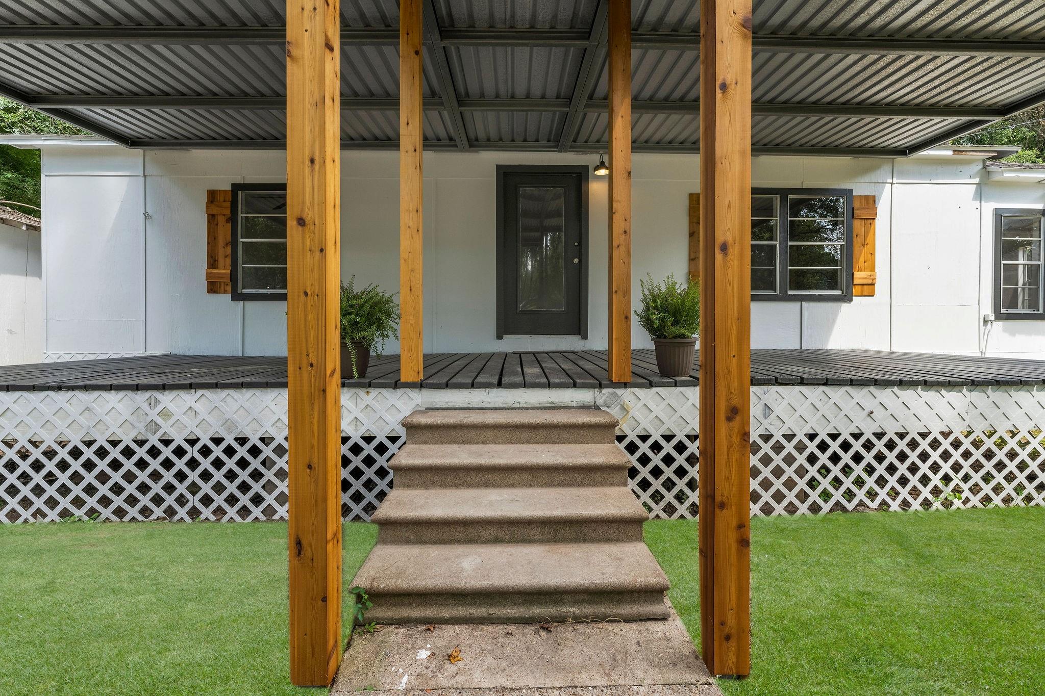 601 Dogwood Trail