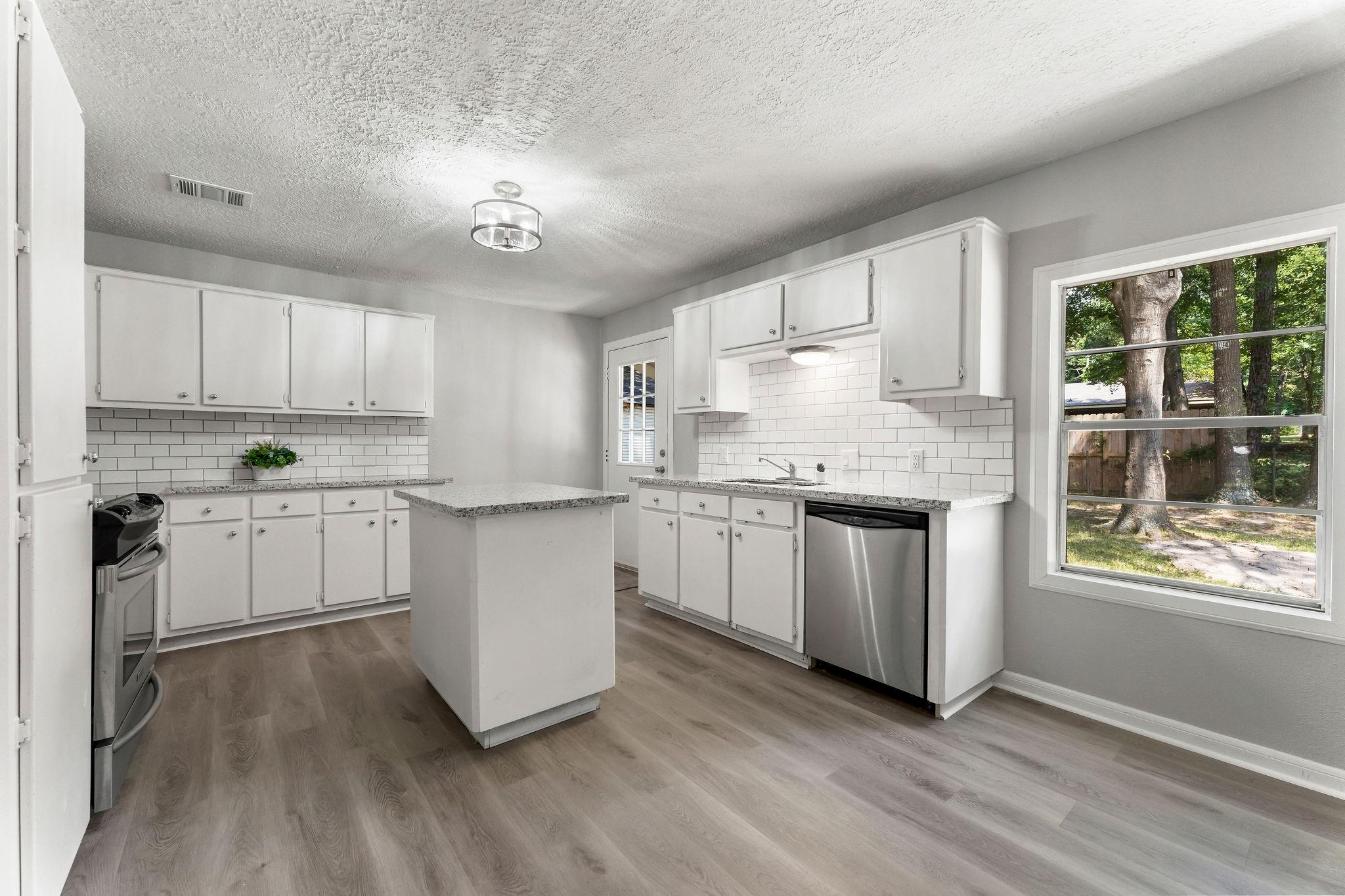 601 Dogwood Trail
