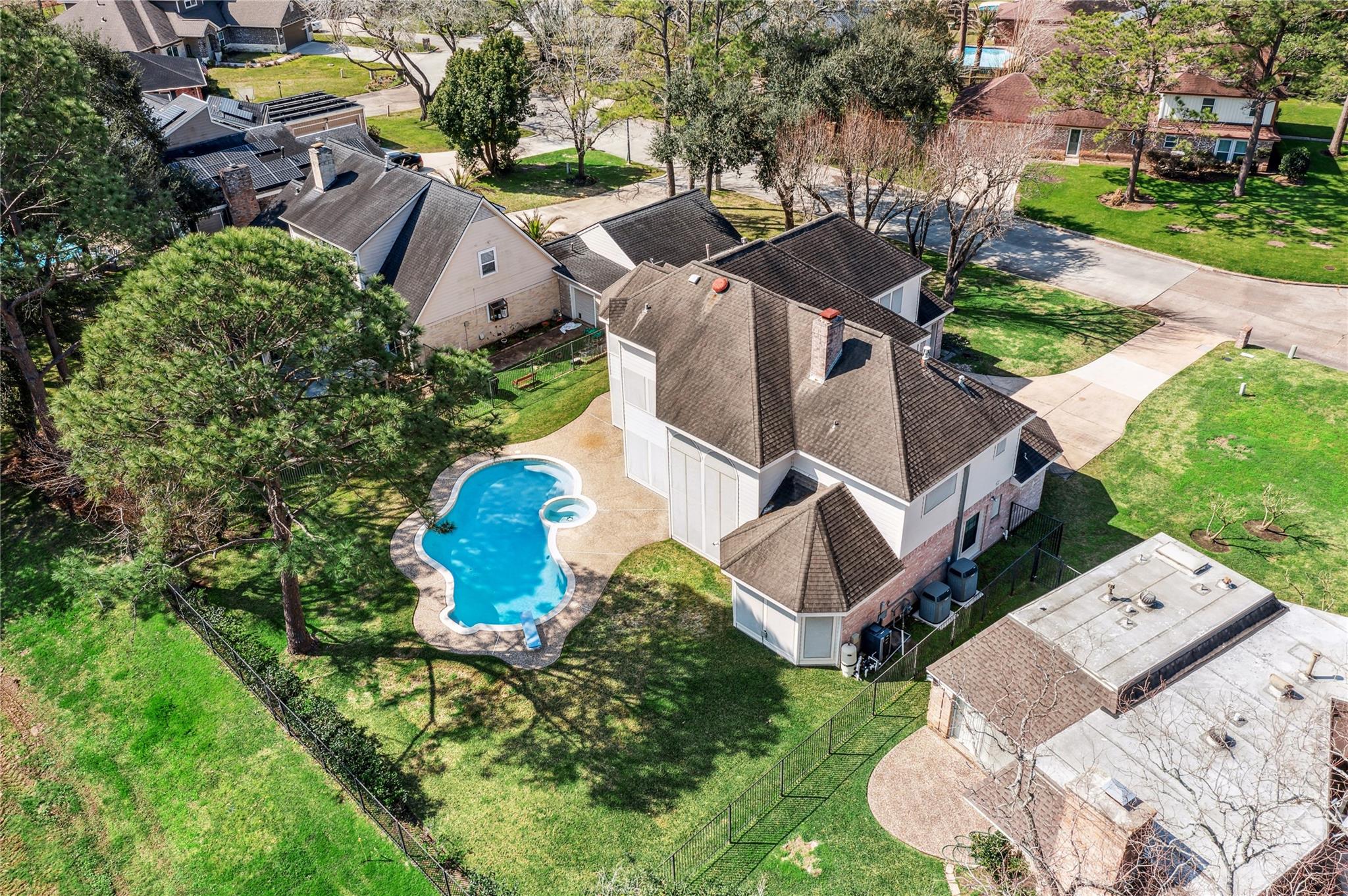 2102 N Fountain Valley Drive