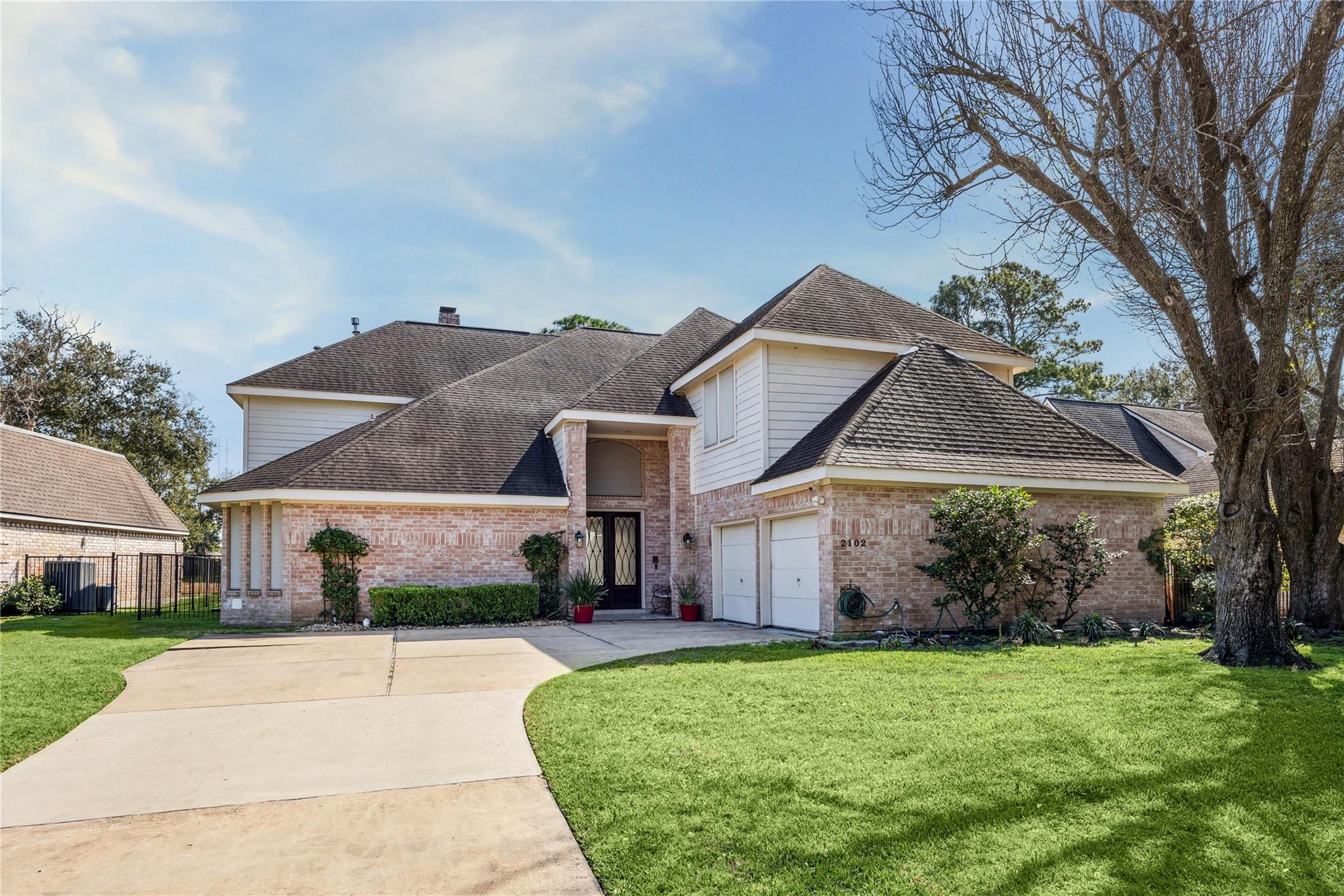 2102 N Fountain Valley Drive