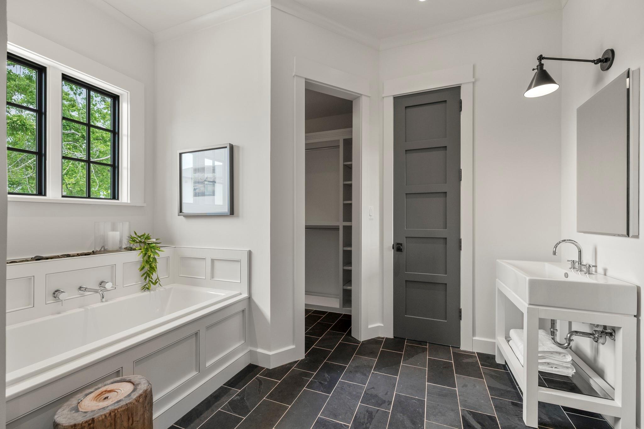 9116 Escondido Drive