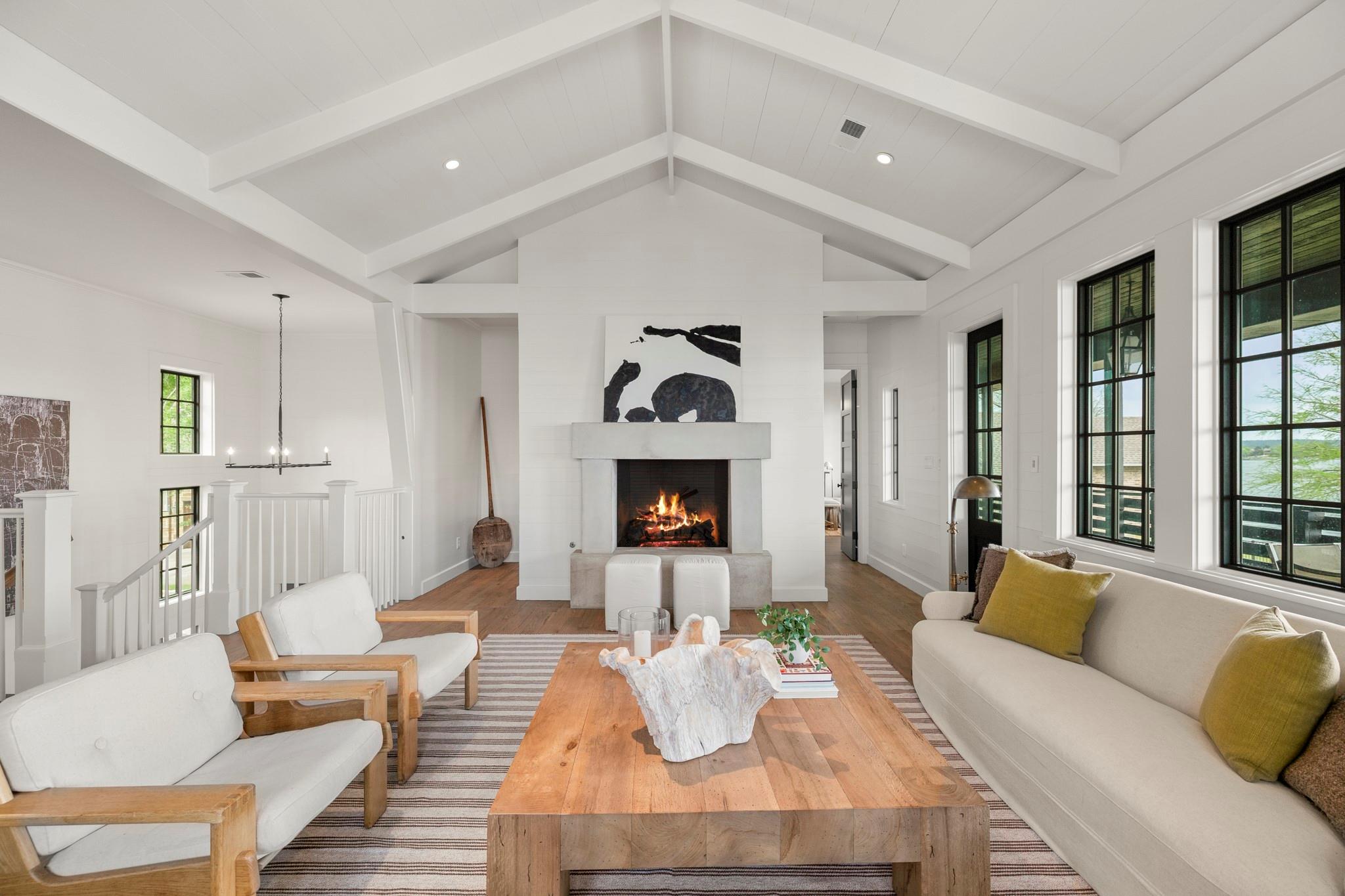 9116 Escondido Drive