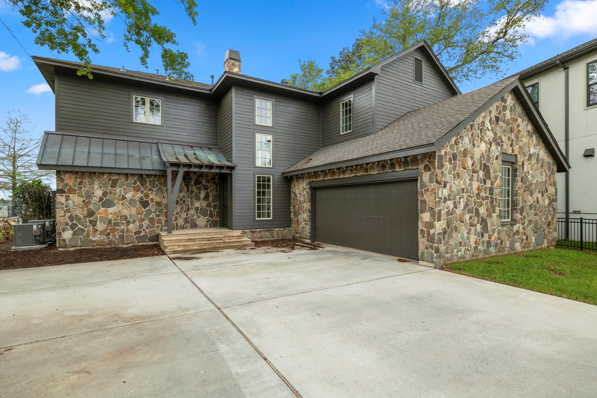 9116 Escondido Drive