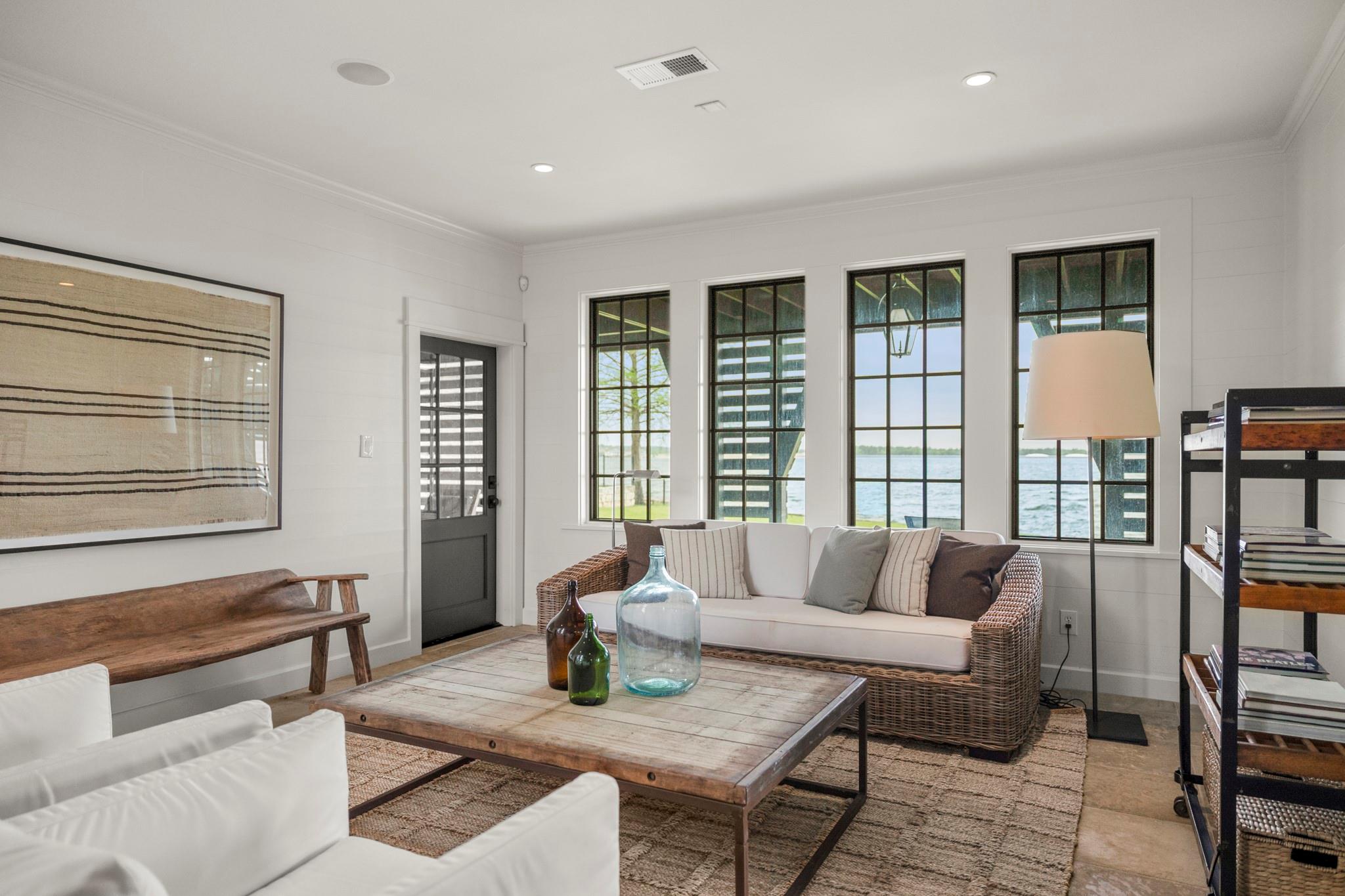 9116 Escondido Drive