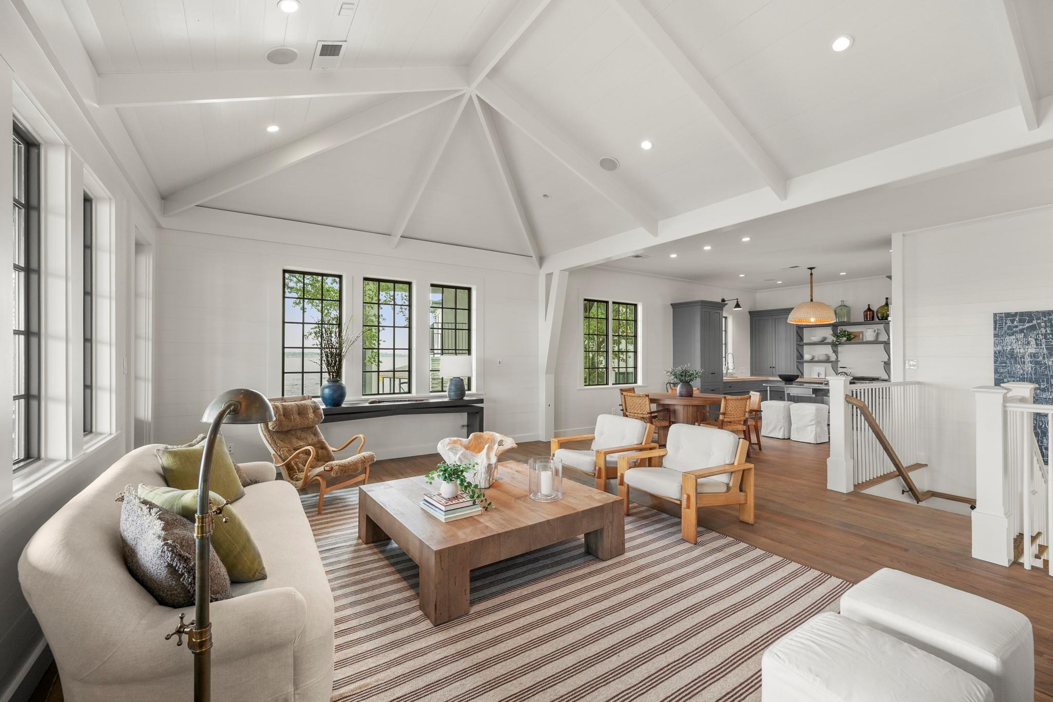 9116 Escondido Drive