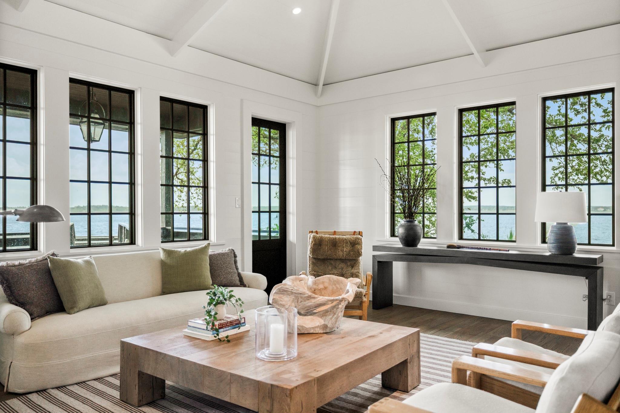 9116 Escondido Drive