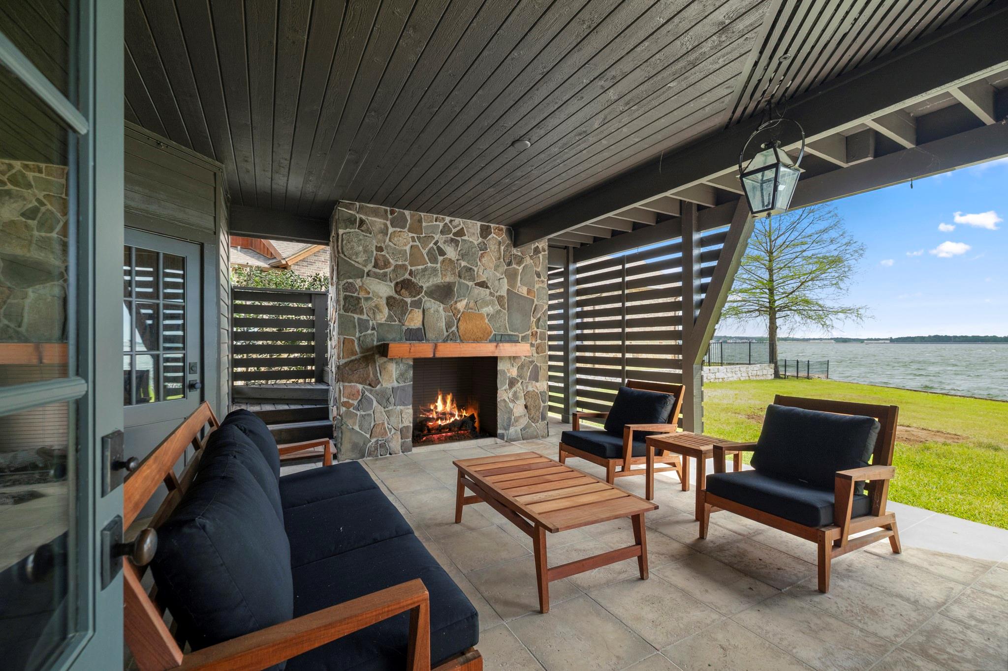 9116 Escondido Drive