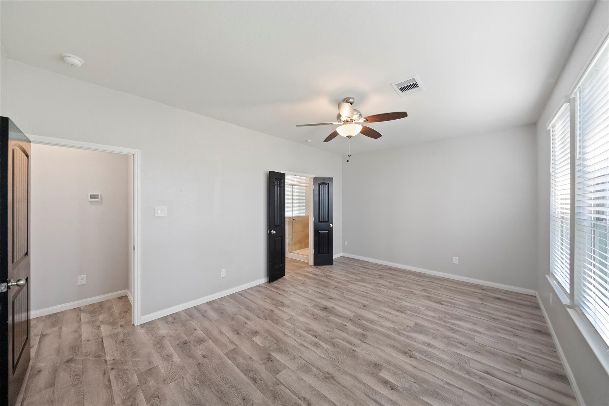 6161 White Oak Leaf Loop