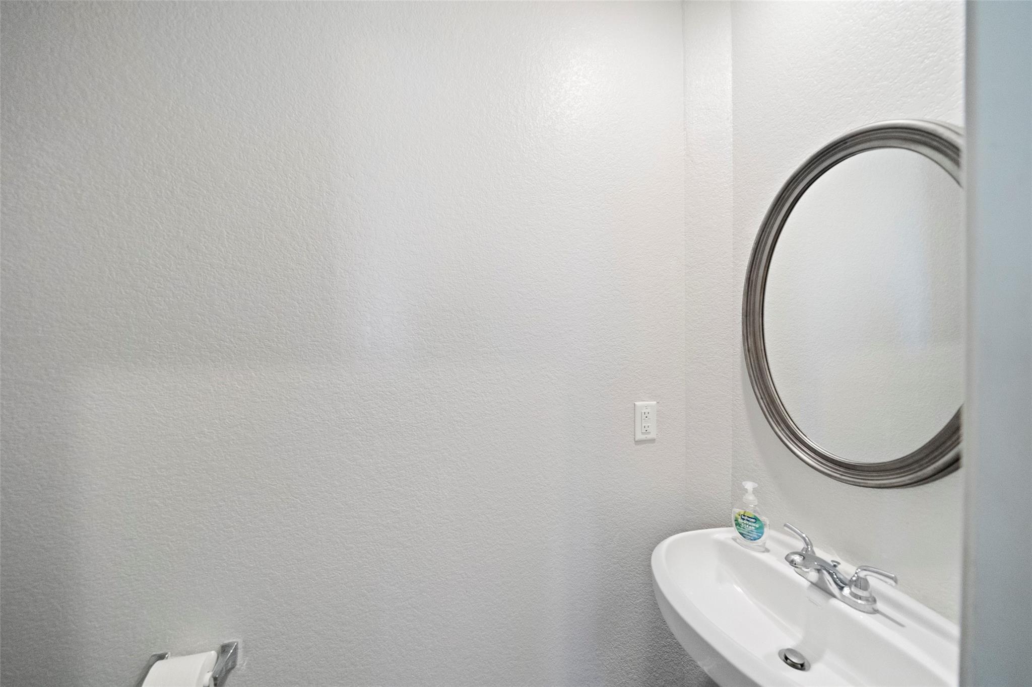 6161 White Oak Leaf Loop