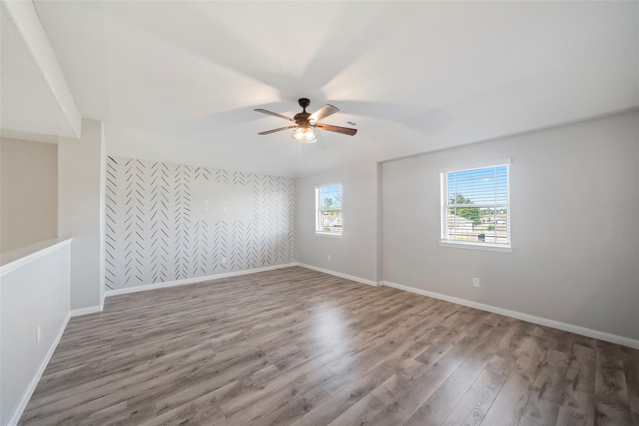 6161 White Oak Leaf Loop