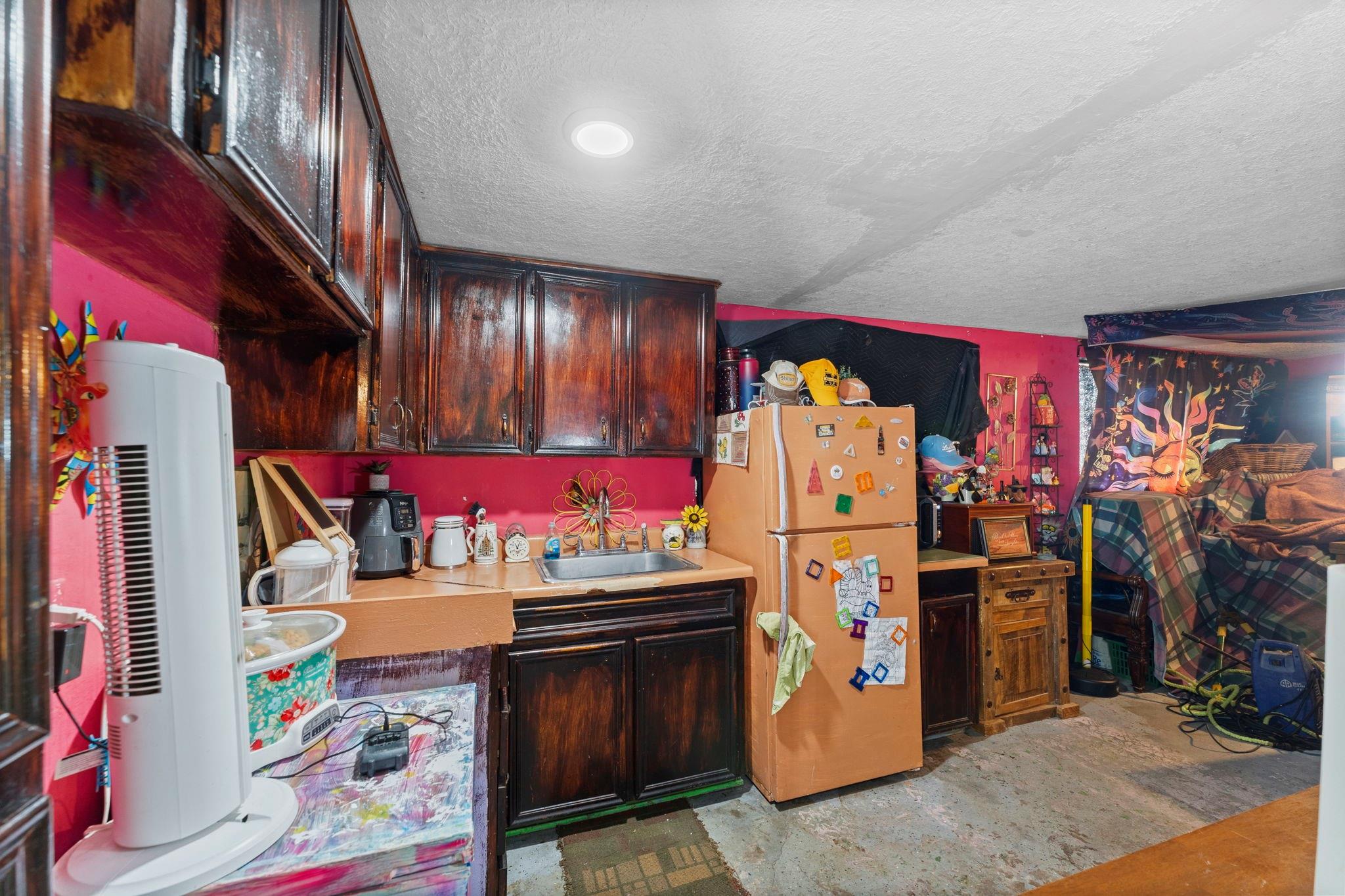 2003 Pinewoods Way