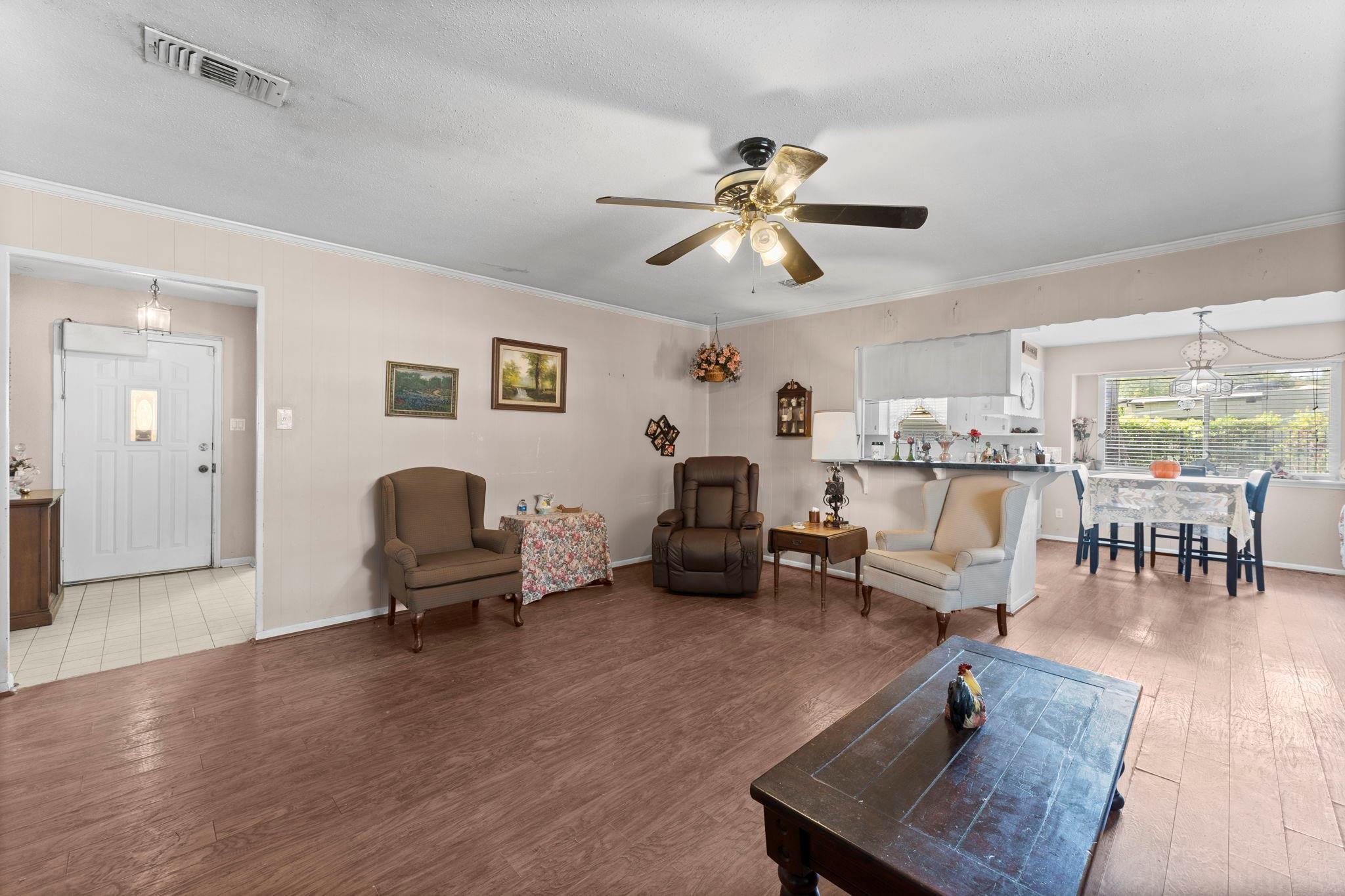 2003 Pinewoods Way