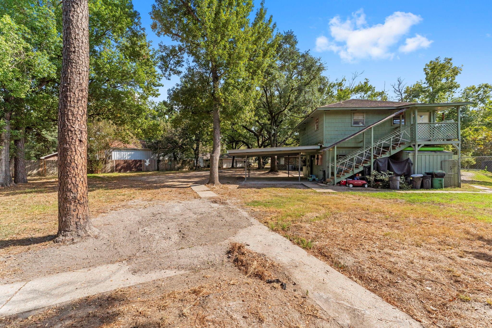 2003 Pinewoods Way