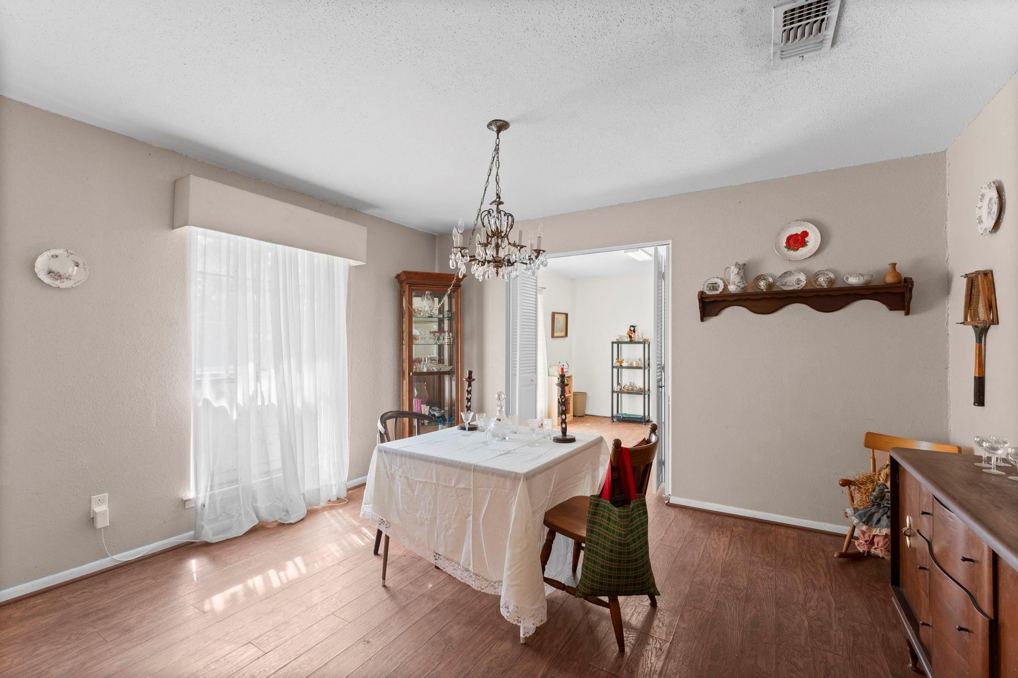 2003 Pinewoods Way