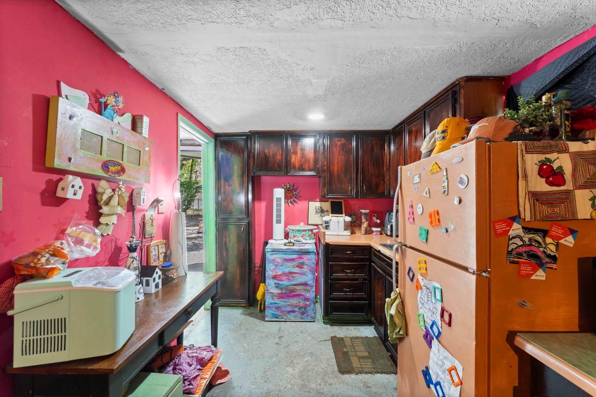 2003 Pinewoods Way