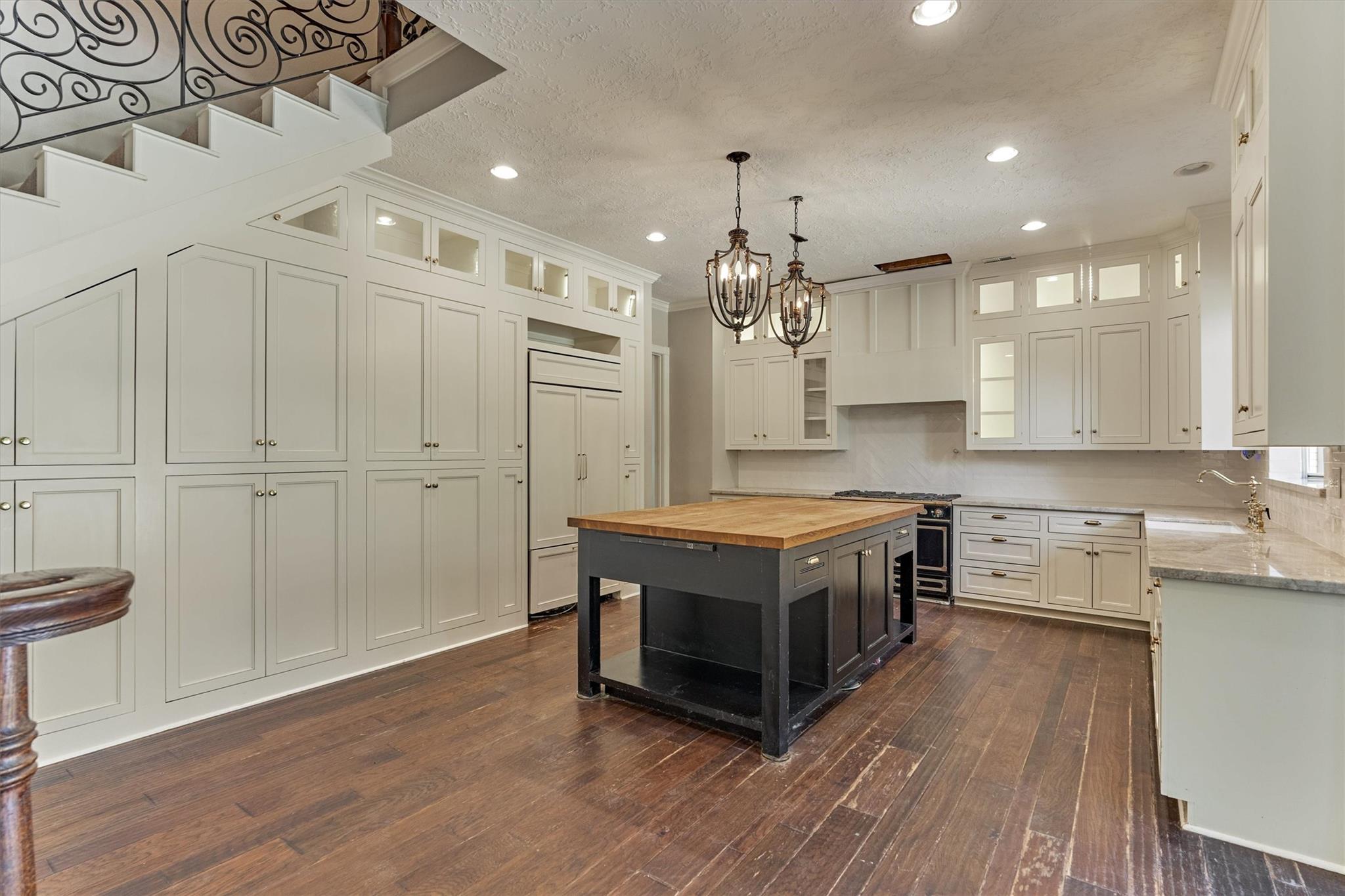 3 Lacewing Place