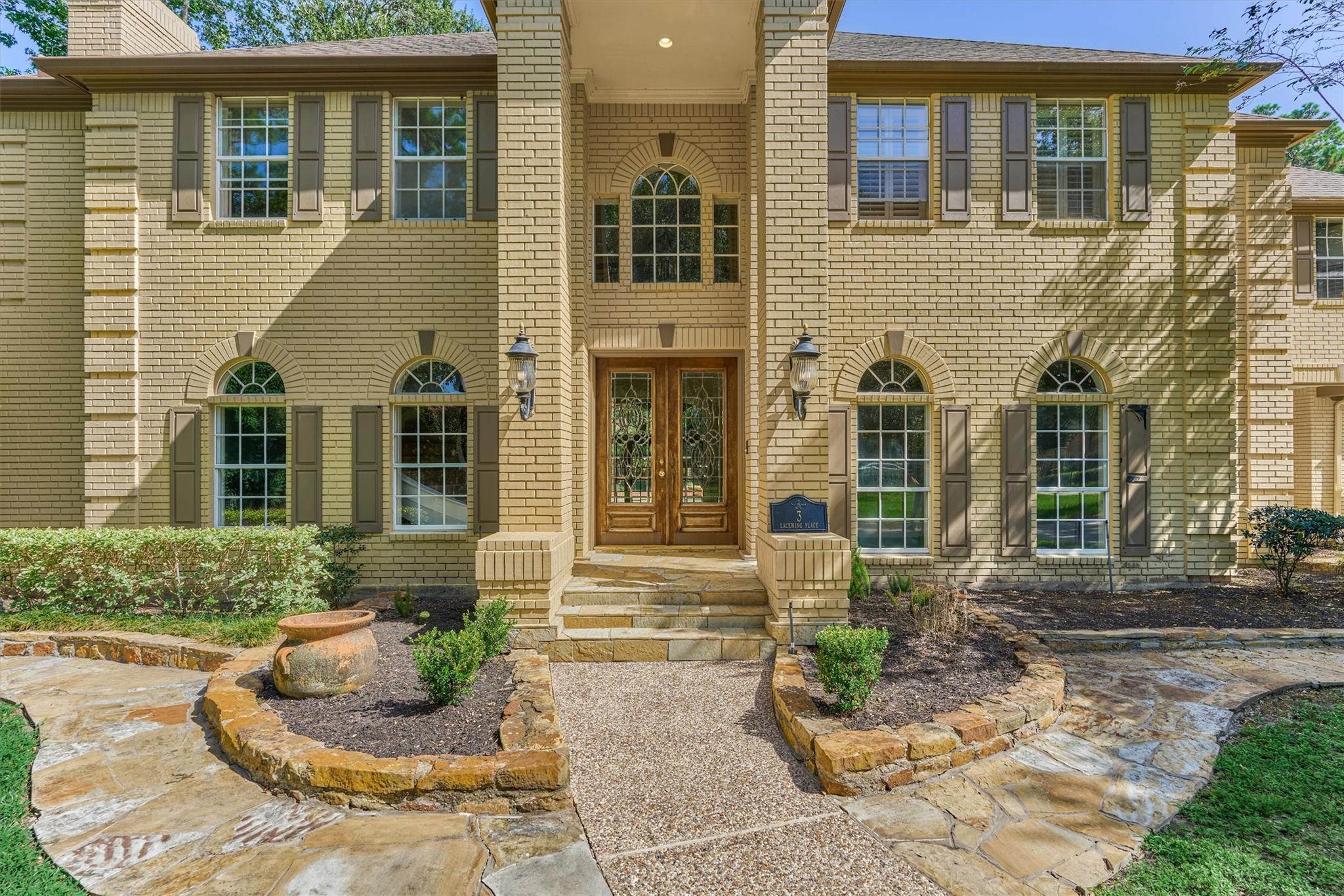 3 Lacewing Place