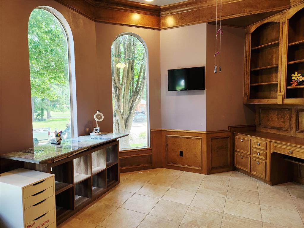 8 Hidden Creek Lane