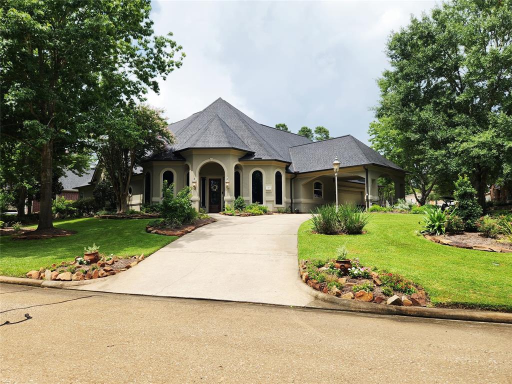 8 Hidden Creek Lane