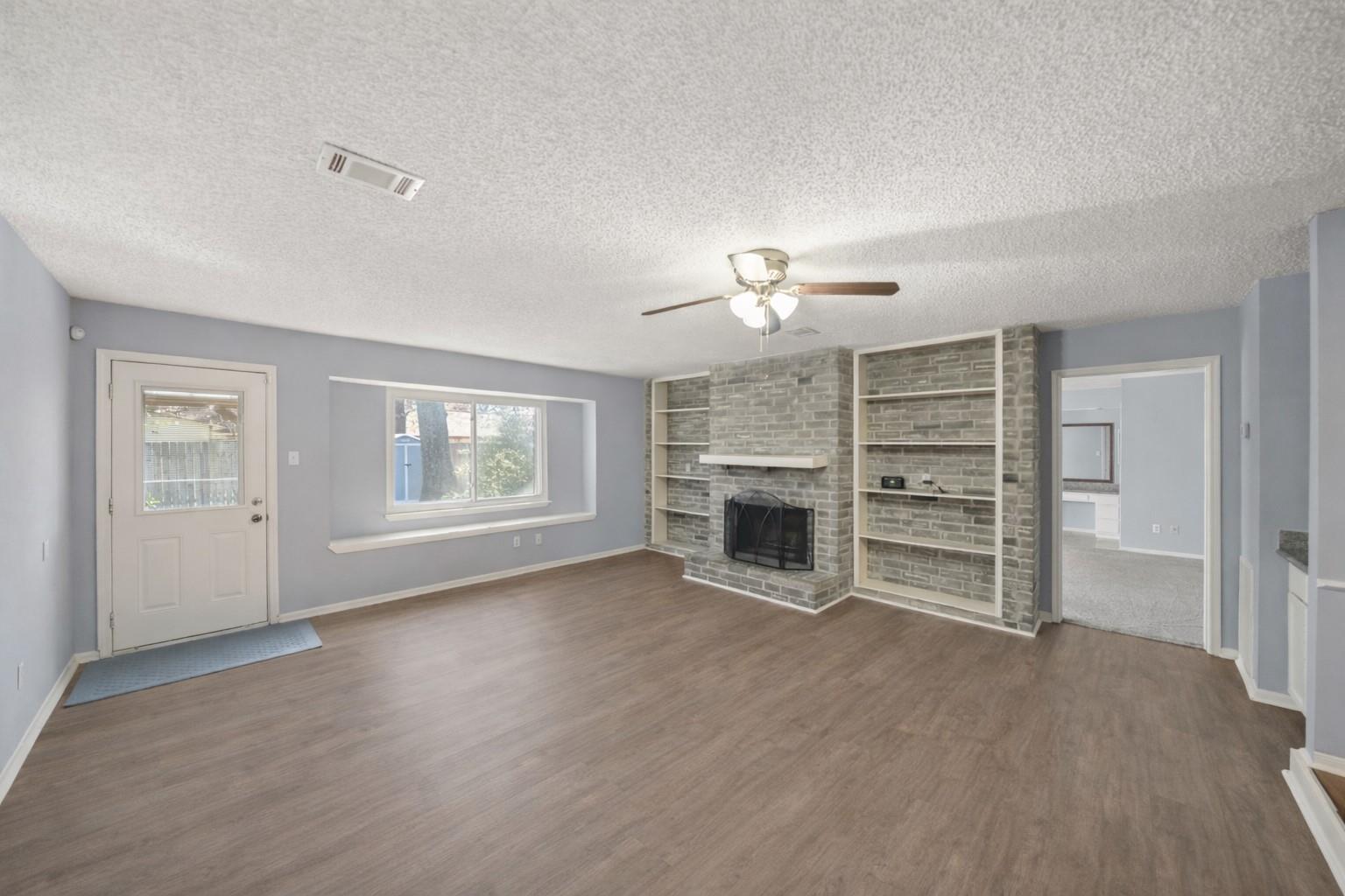 6930 Maple Fox Drive