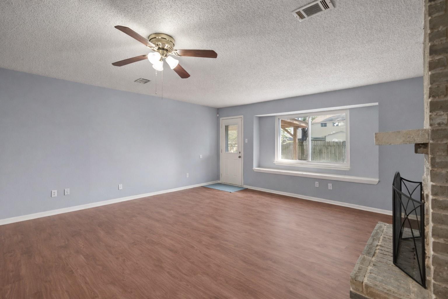 6930 Maple Fox Drive