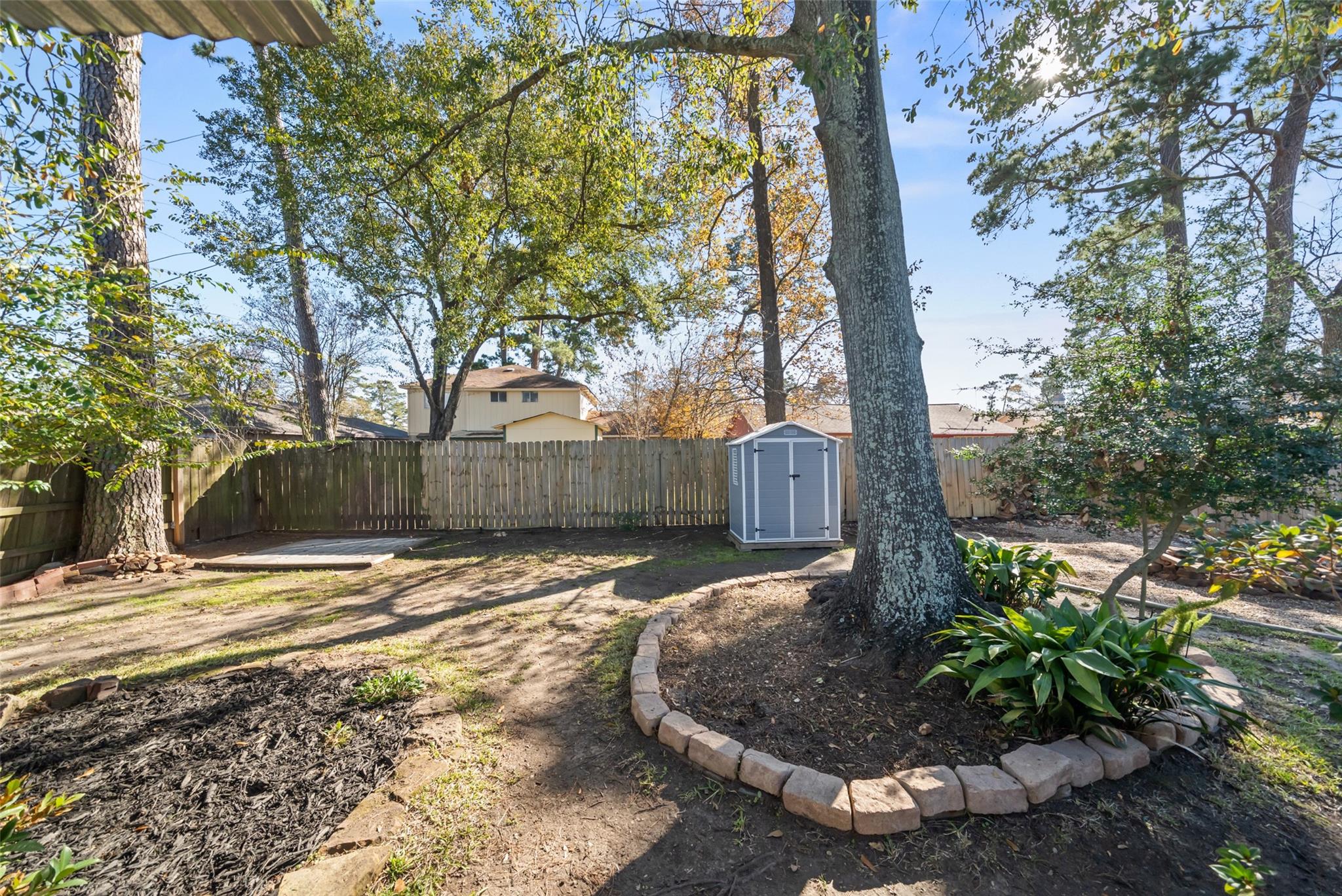 6930 Maple Fox Drive