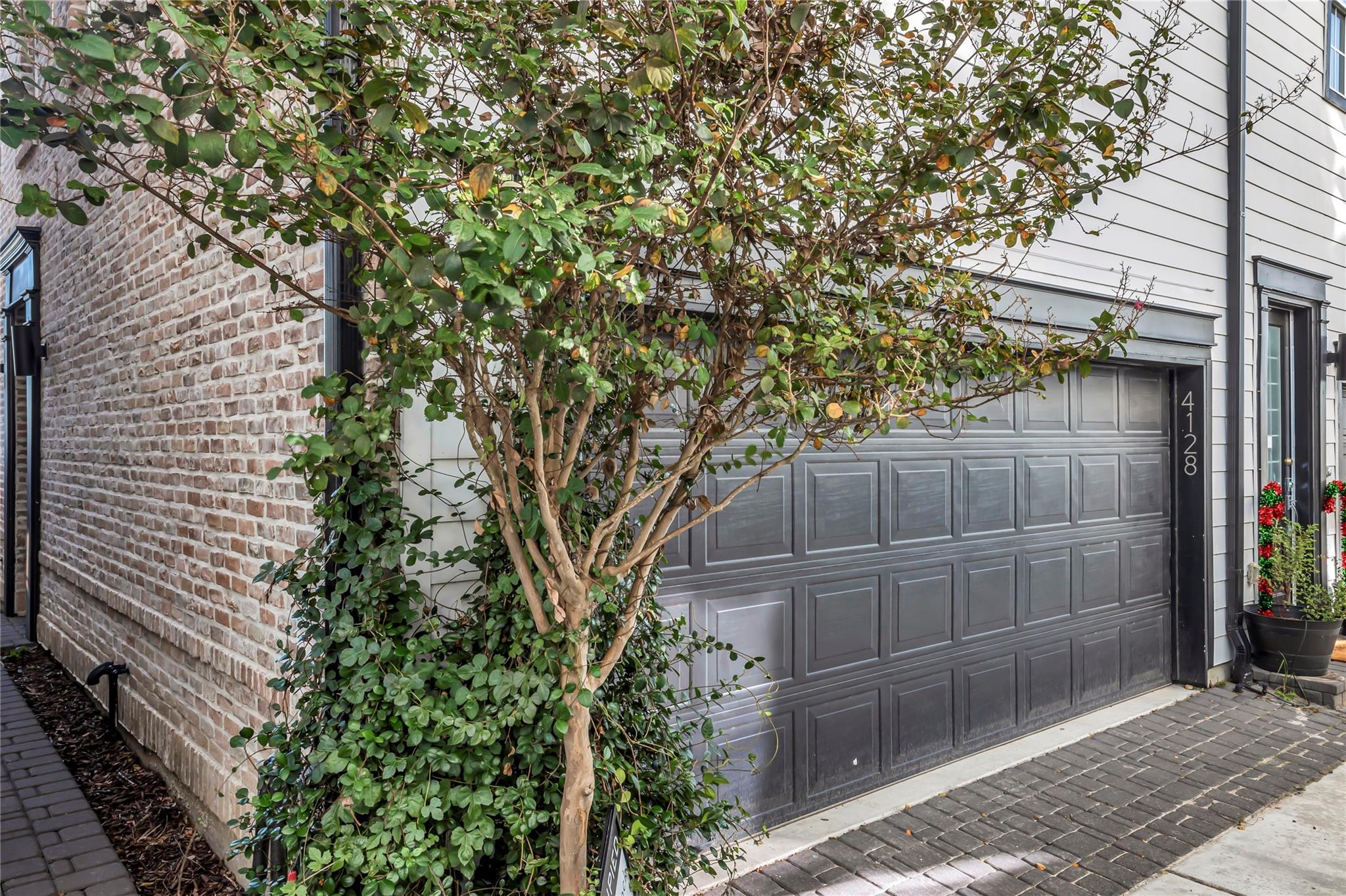 4128 Willowbend Blvd