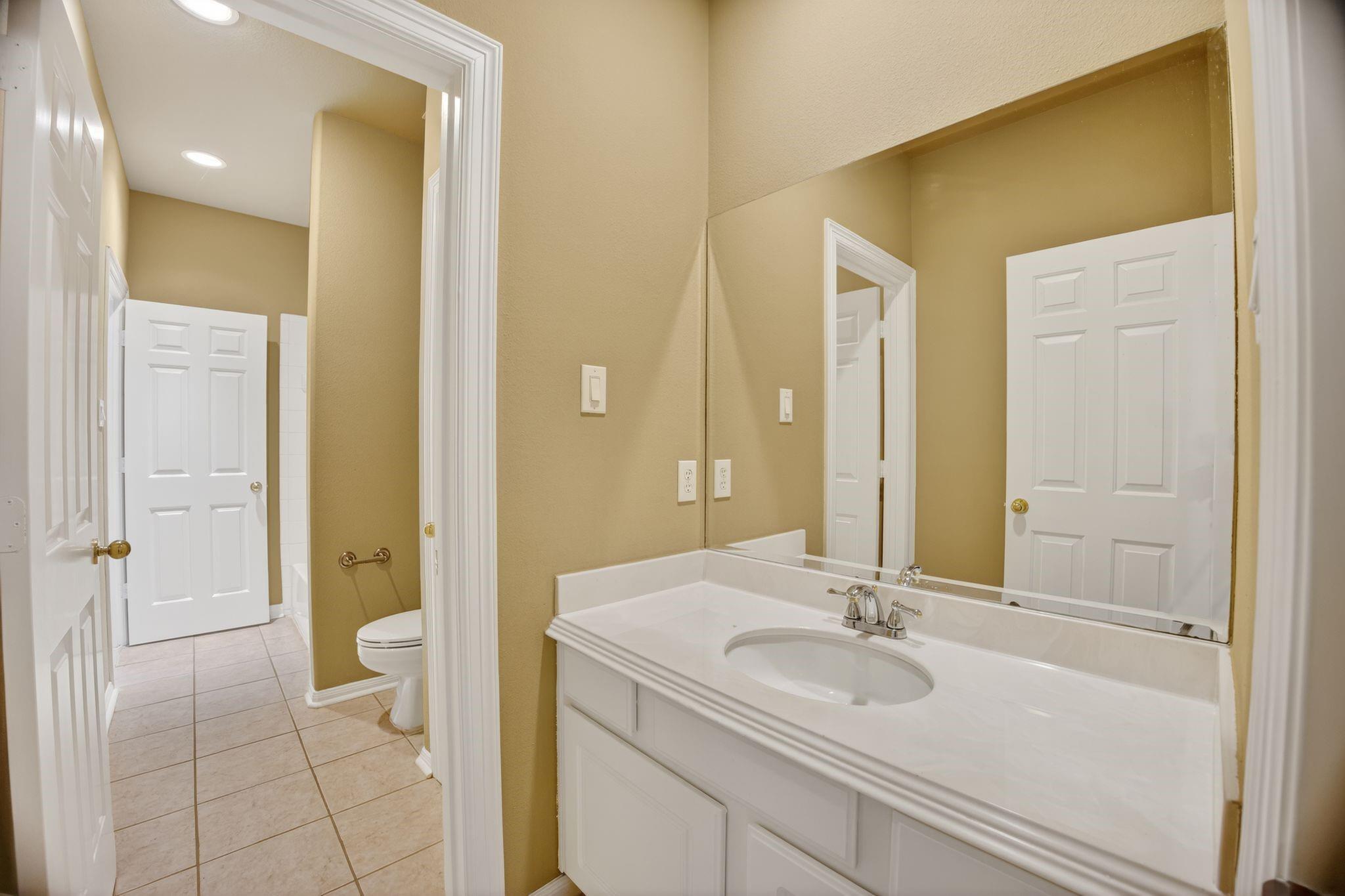 11511 Gallant Ridge Lane