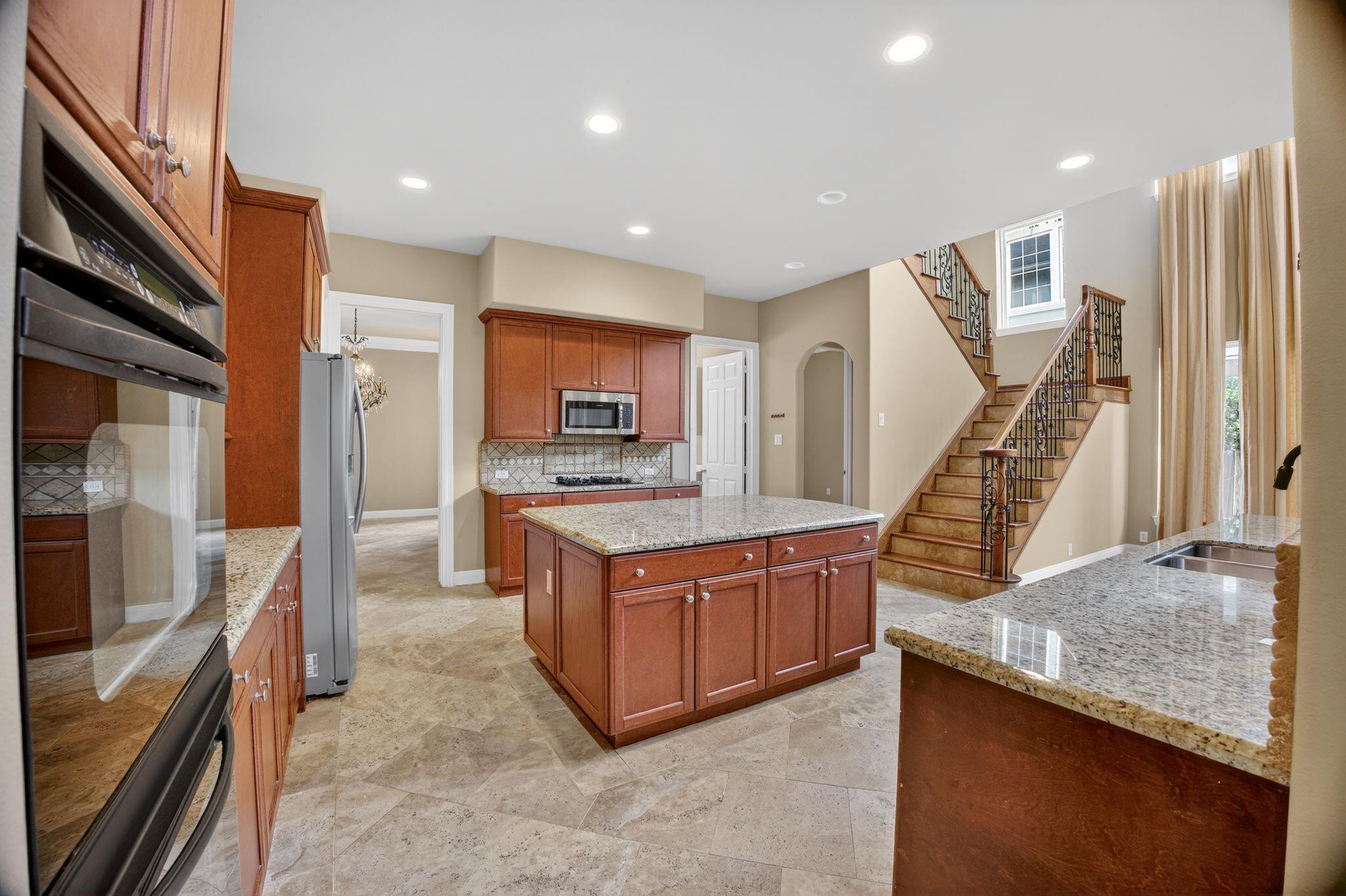 11511 Gallant Ridge Lane