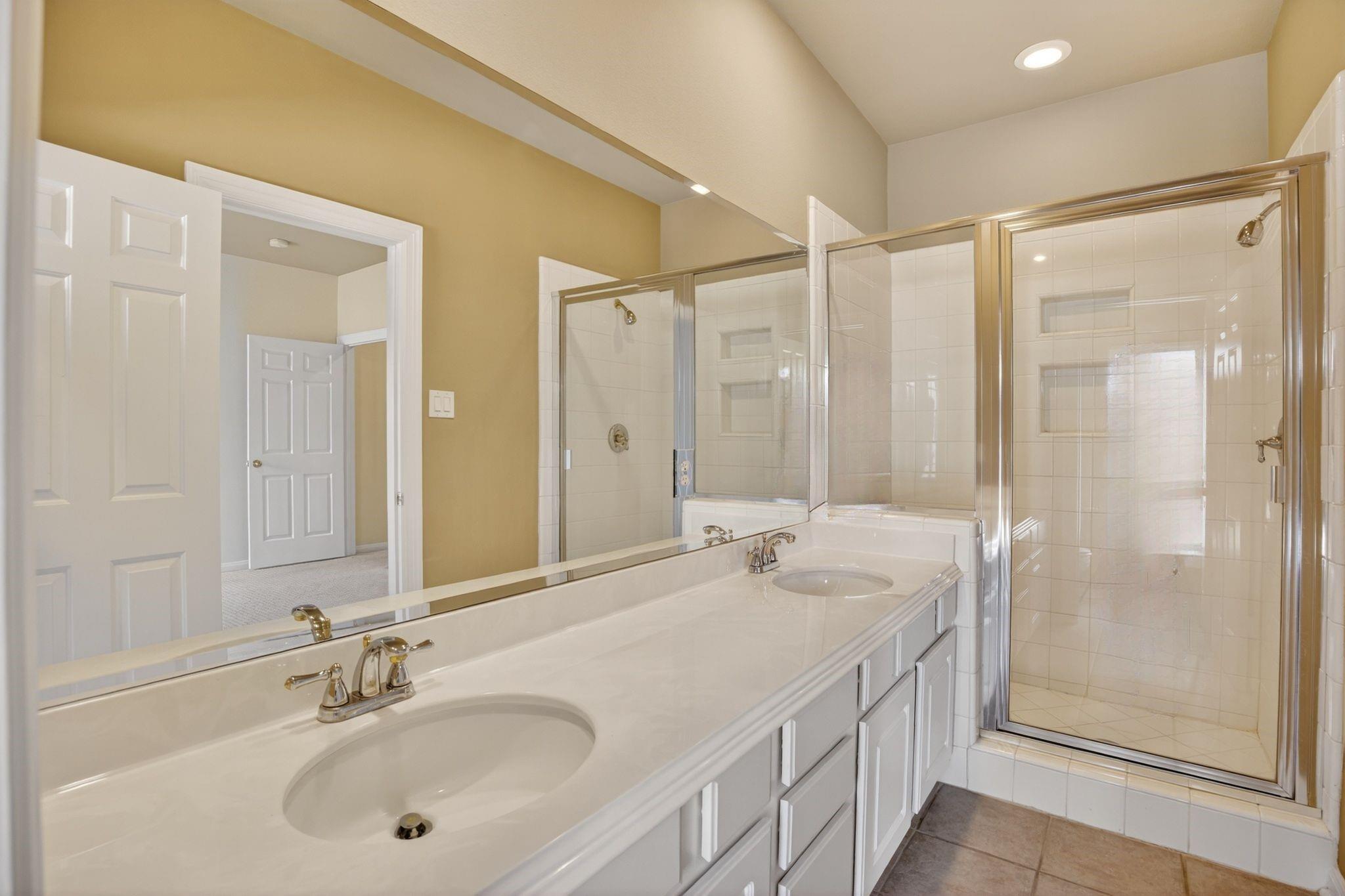 11511 Gallant Ridge Lane