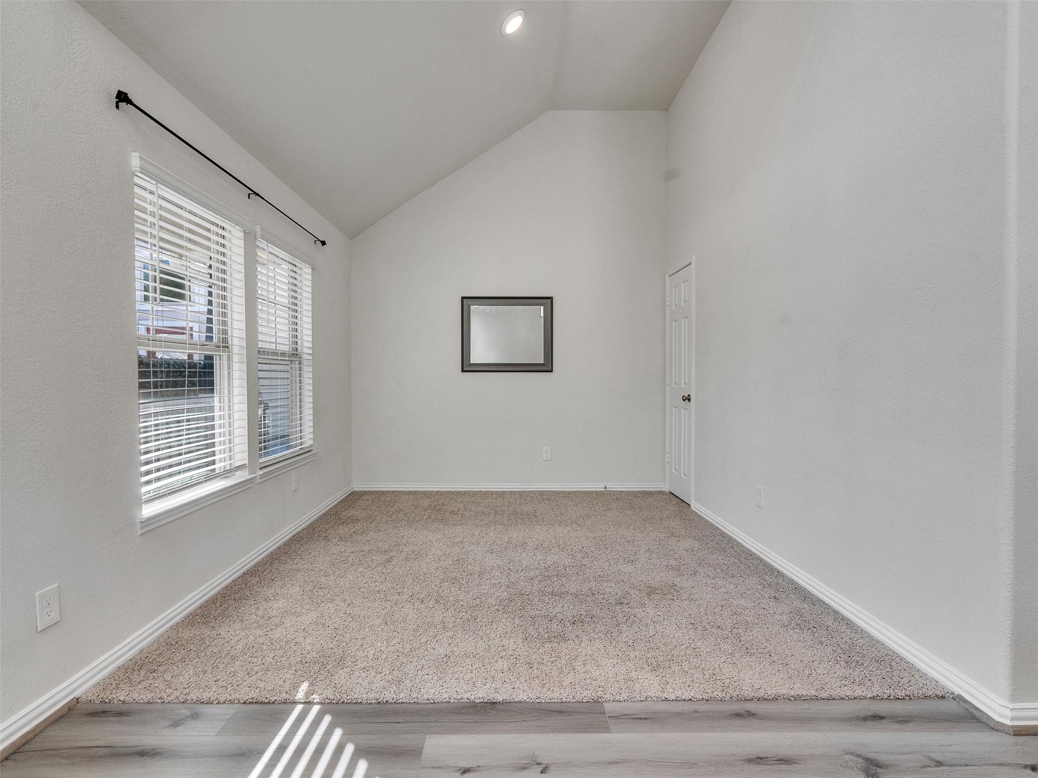 257 N Lynx Trail