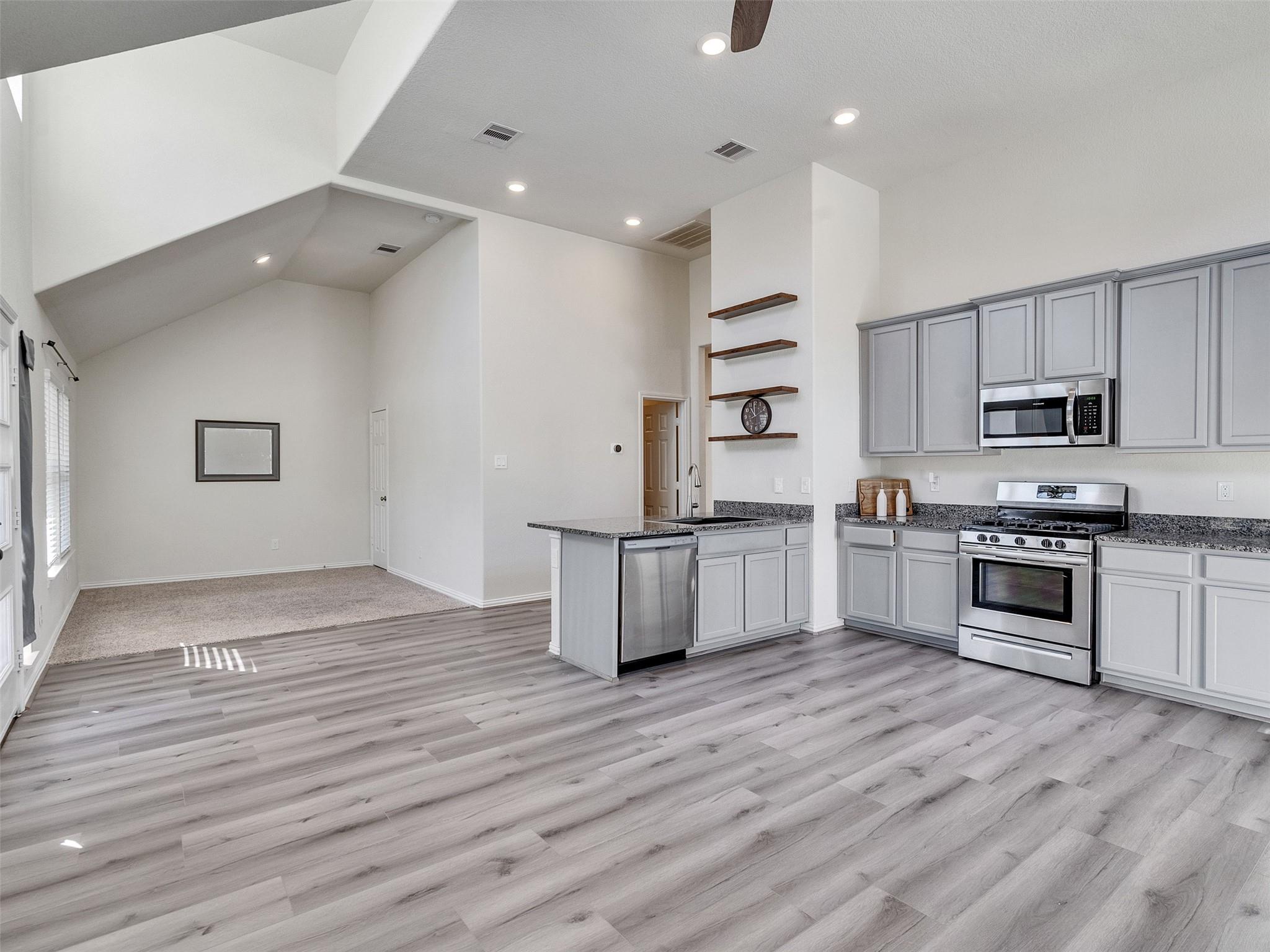 257 N Lynx Trail