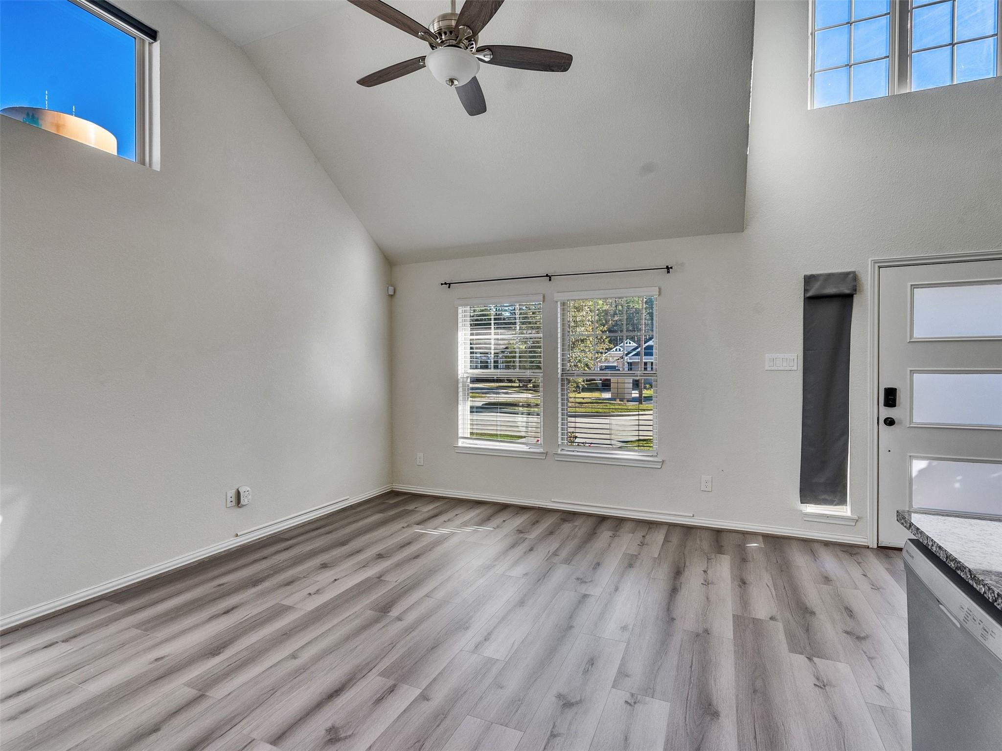 257 N Lynx Trail