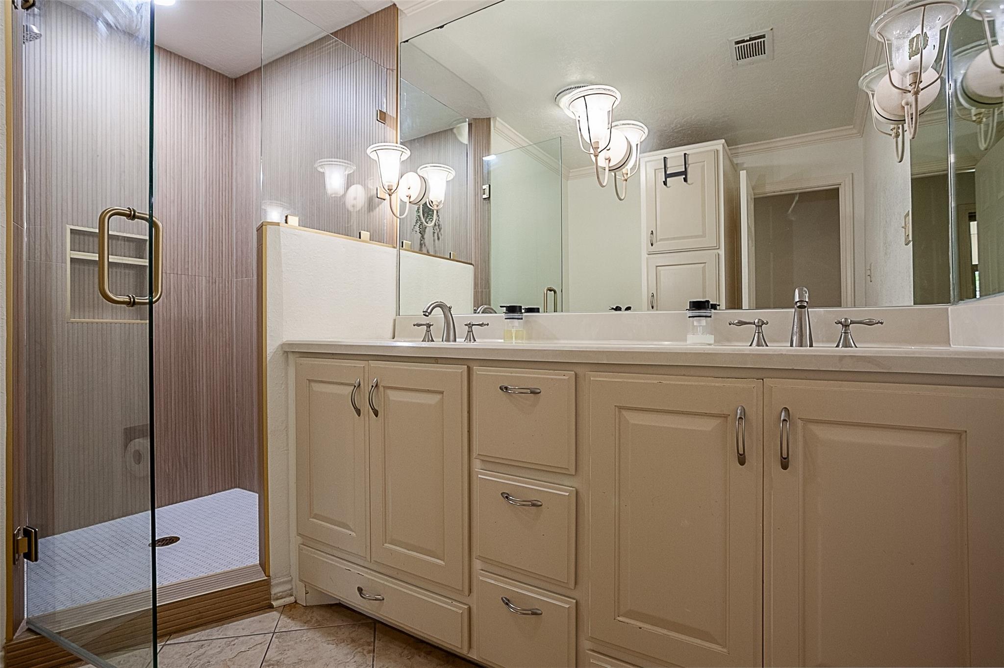 15330 Dale Dell Street