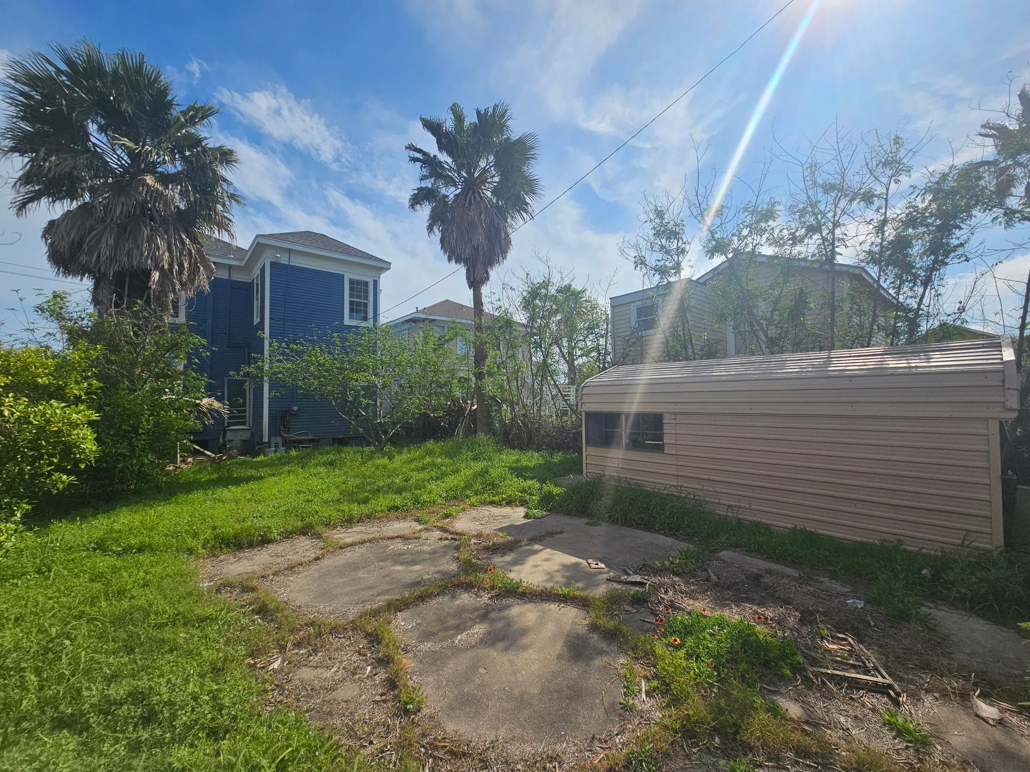 2724 Avenue L