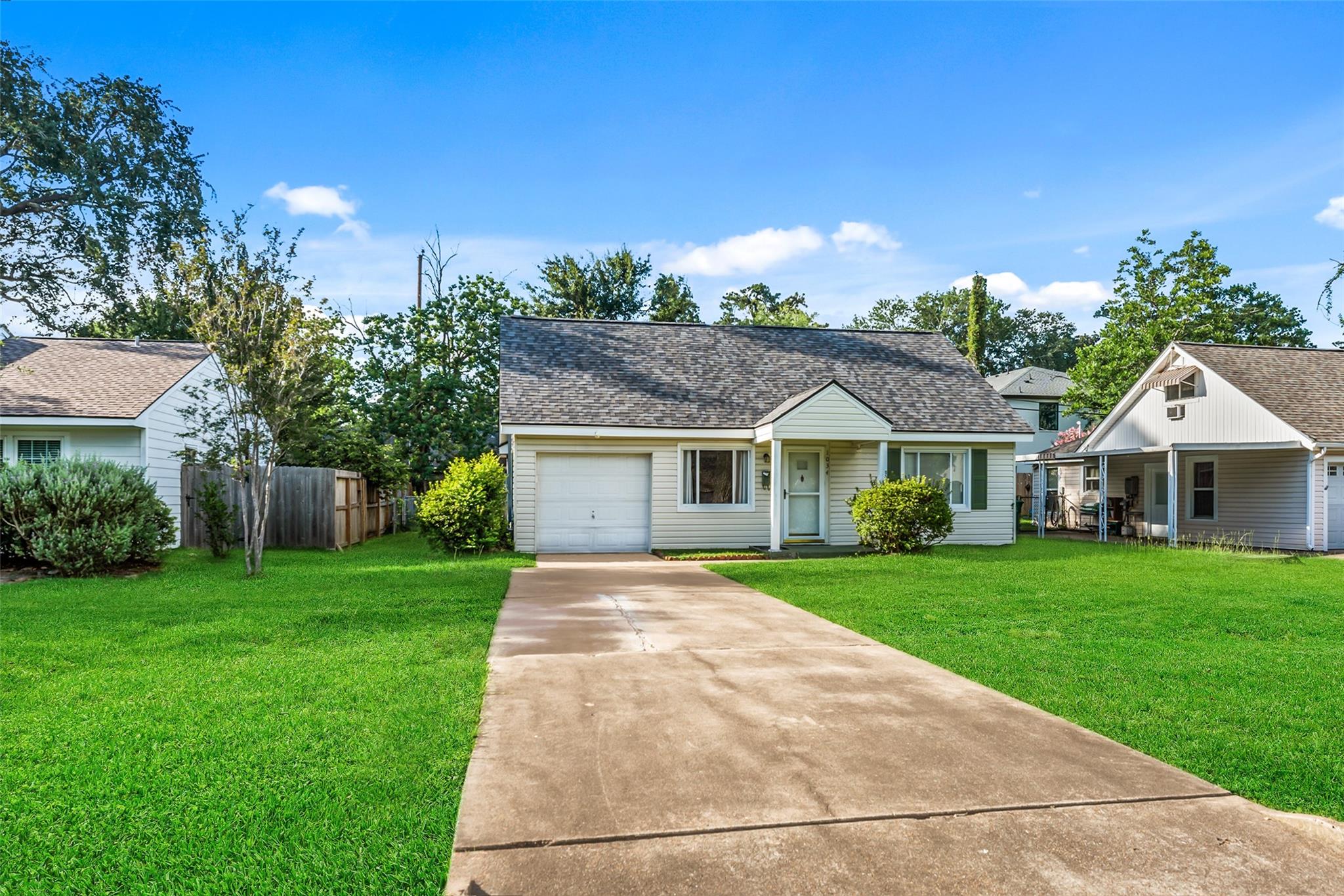 1034 Lamonte Lane
