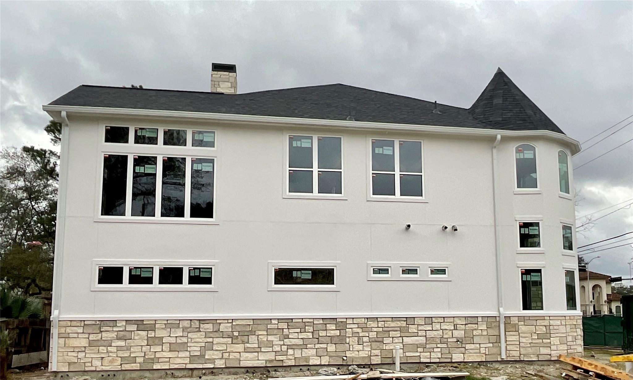 9756 Westview Drive
