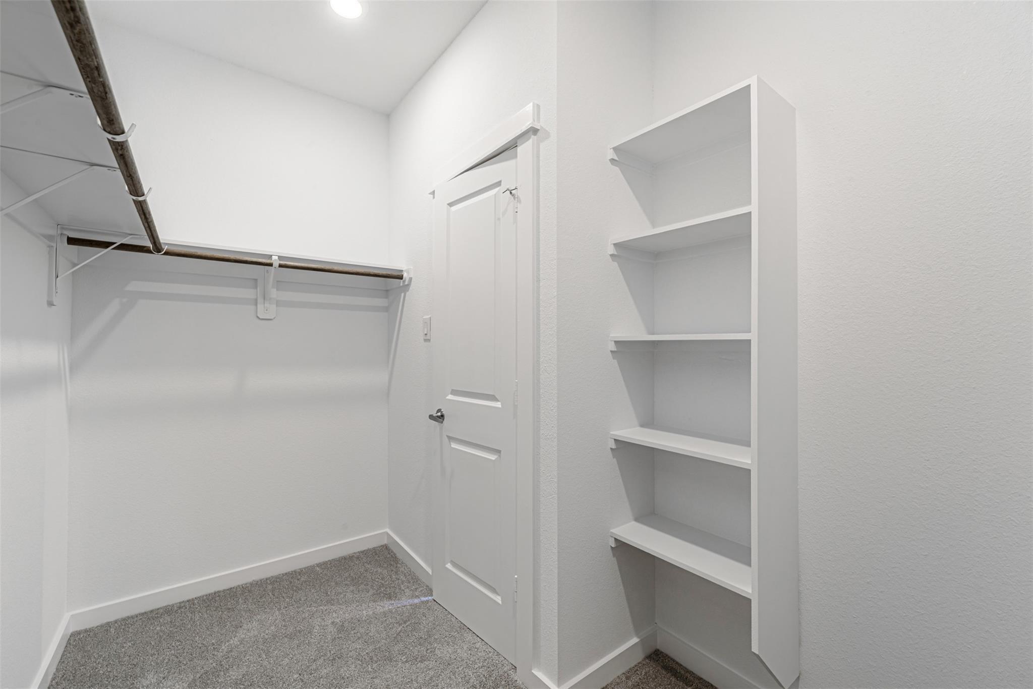 6725 Parker Oaks Lane