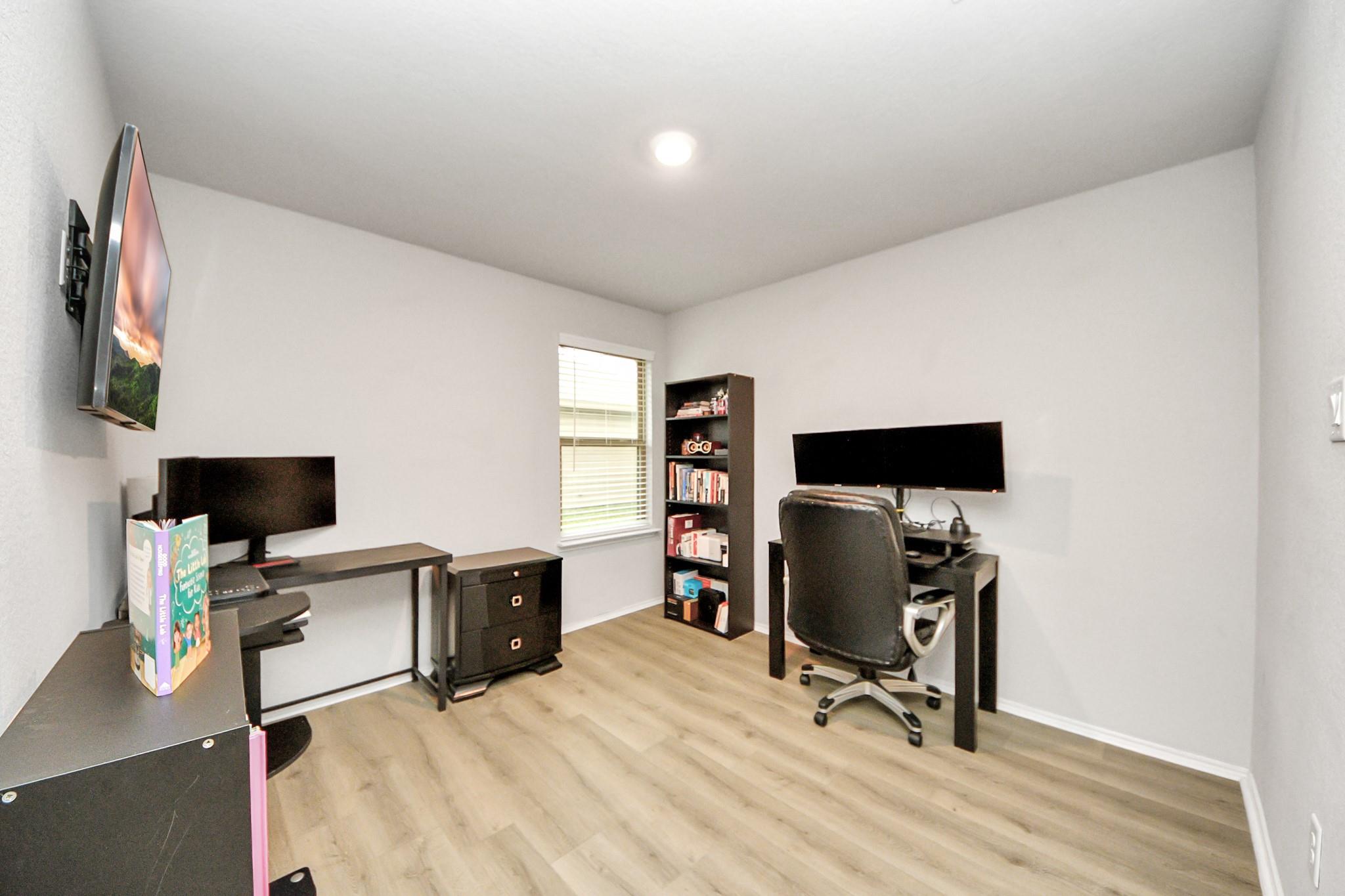 6806 Amber Cliff Lane