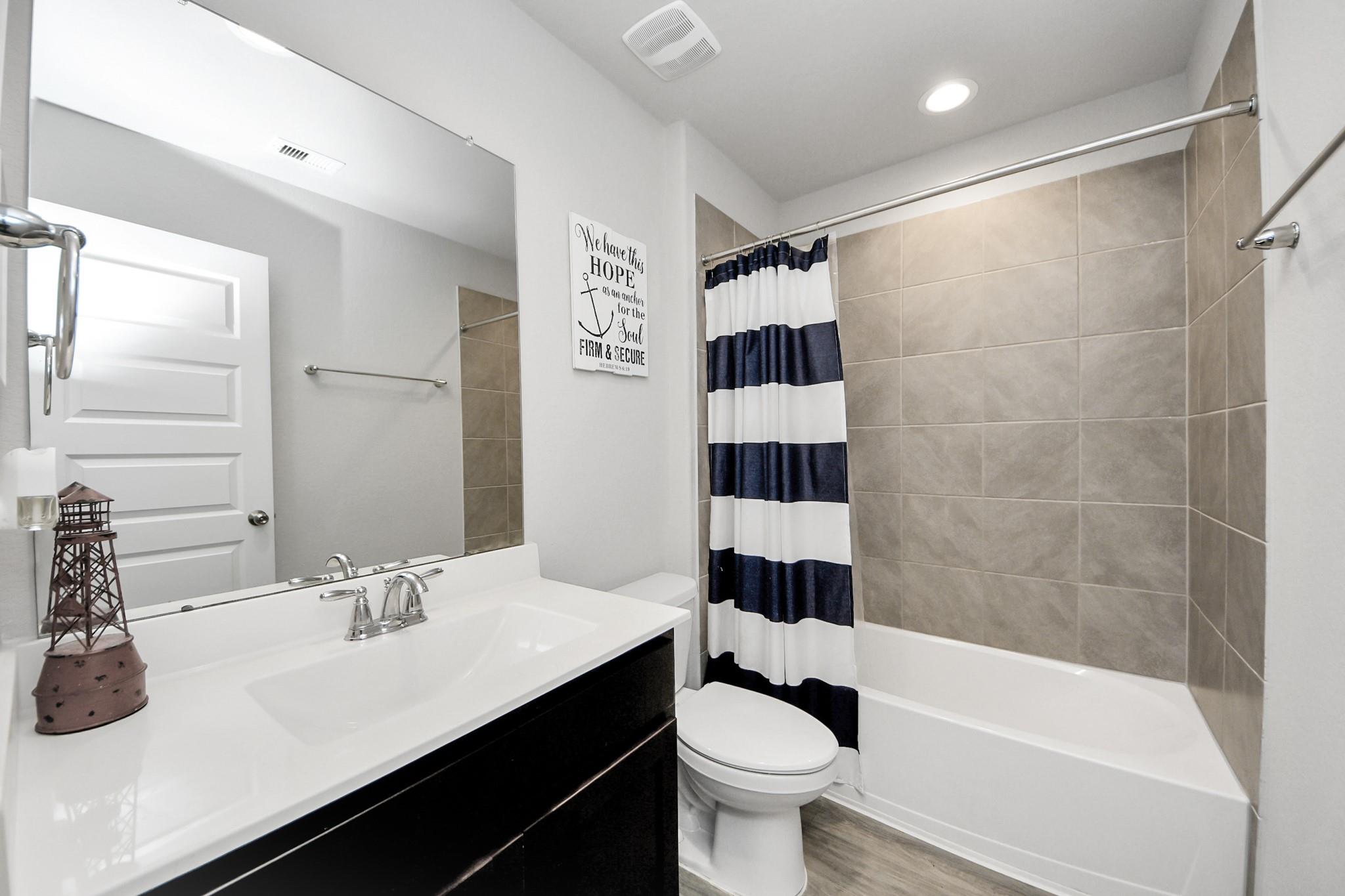 6806 Amber Cliff Lane