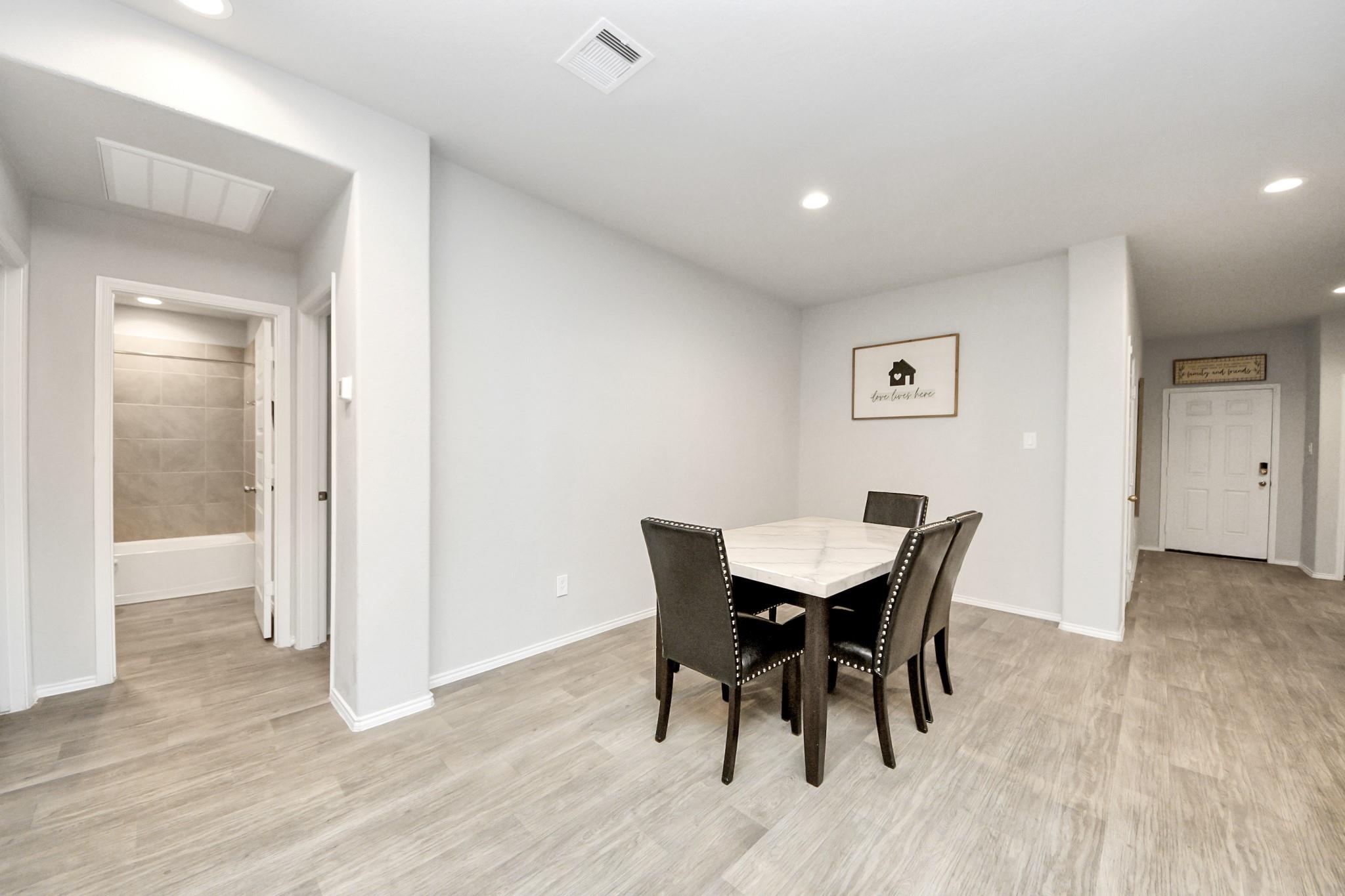 6806 Amber Cliff Lane