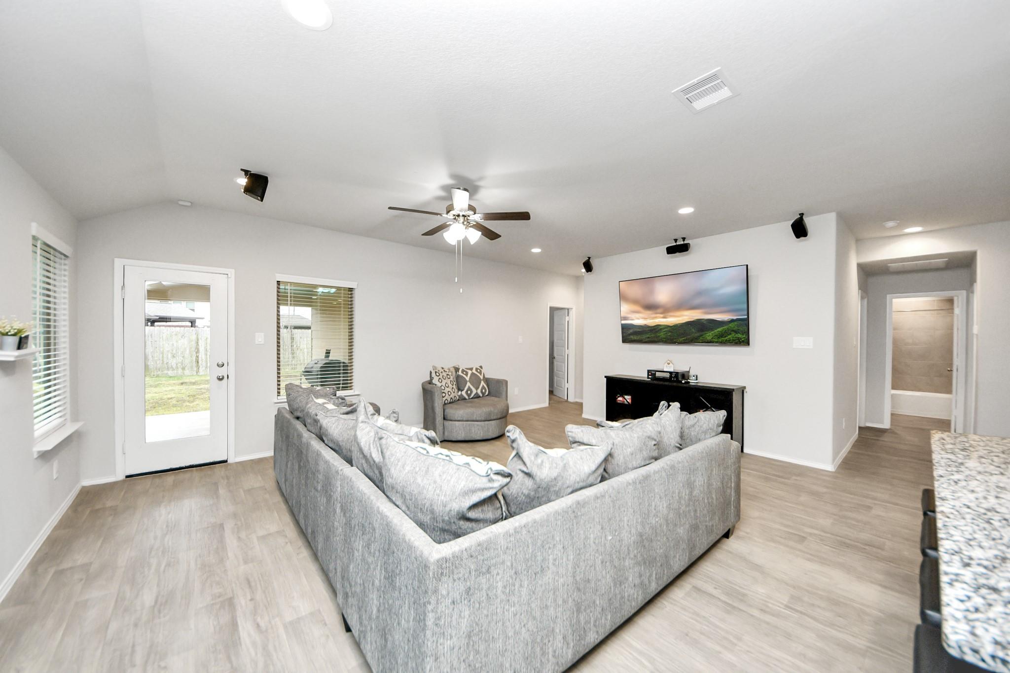 6806 Amber Cliff Lane